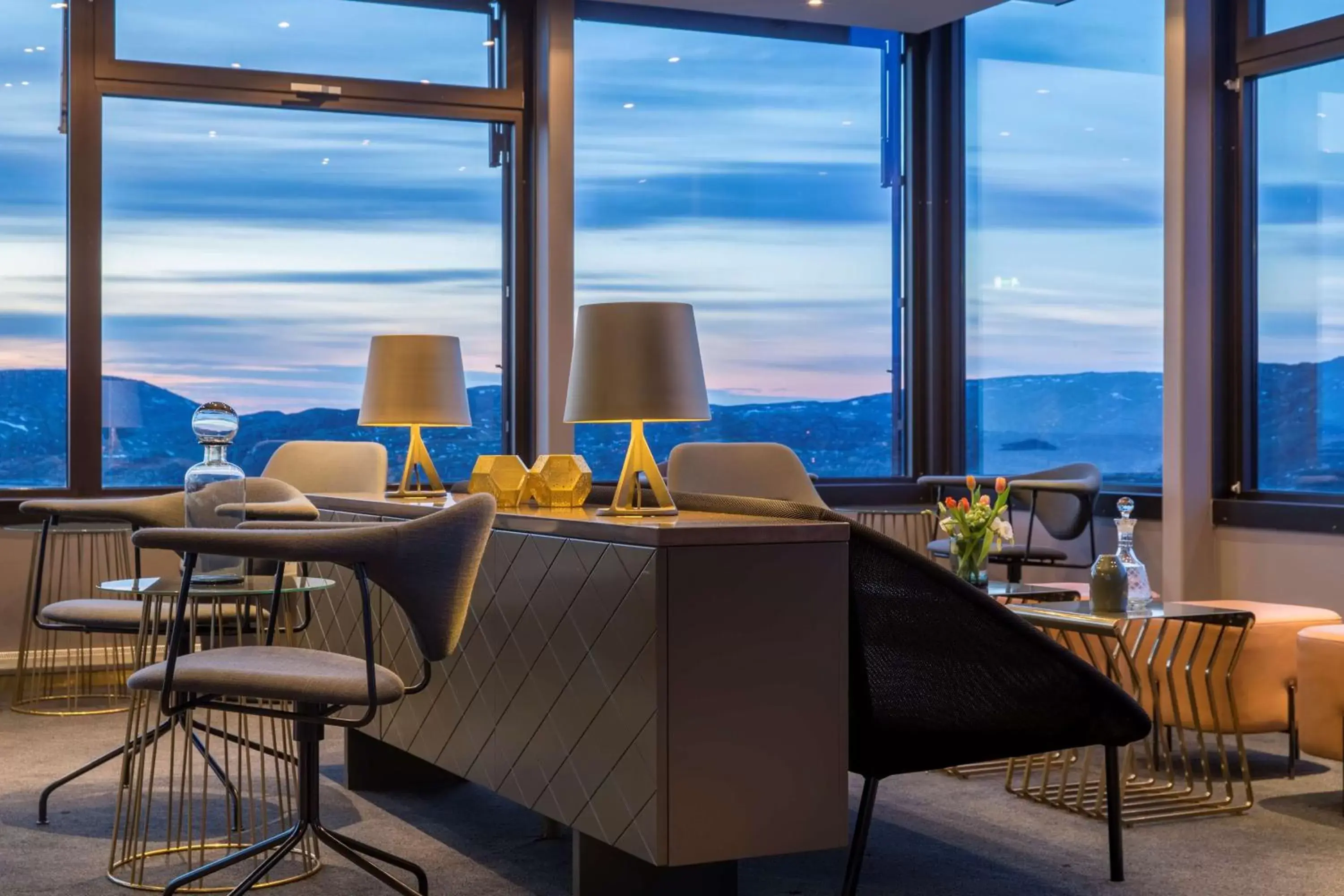 Lounge or bar, Restaurant/Places to Eat in Radisson Blu Hotel Bodø