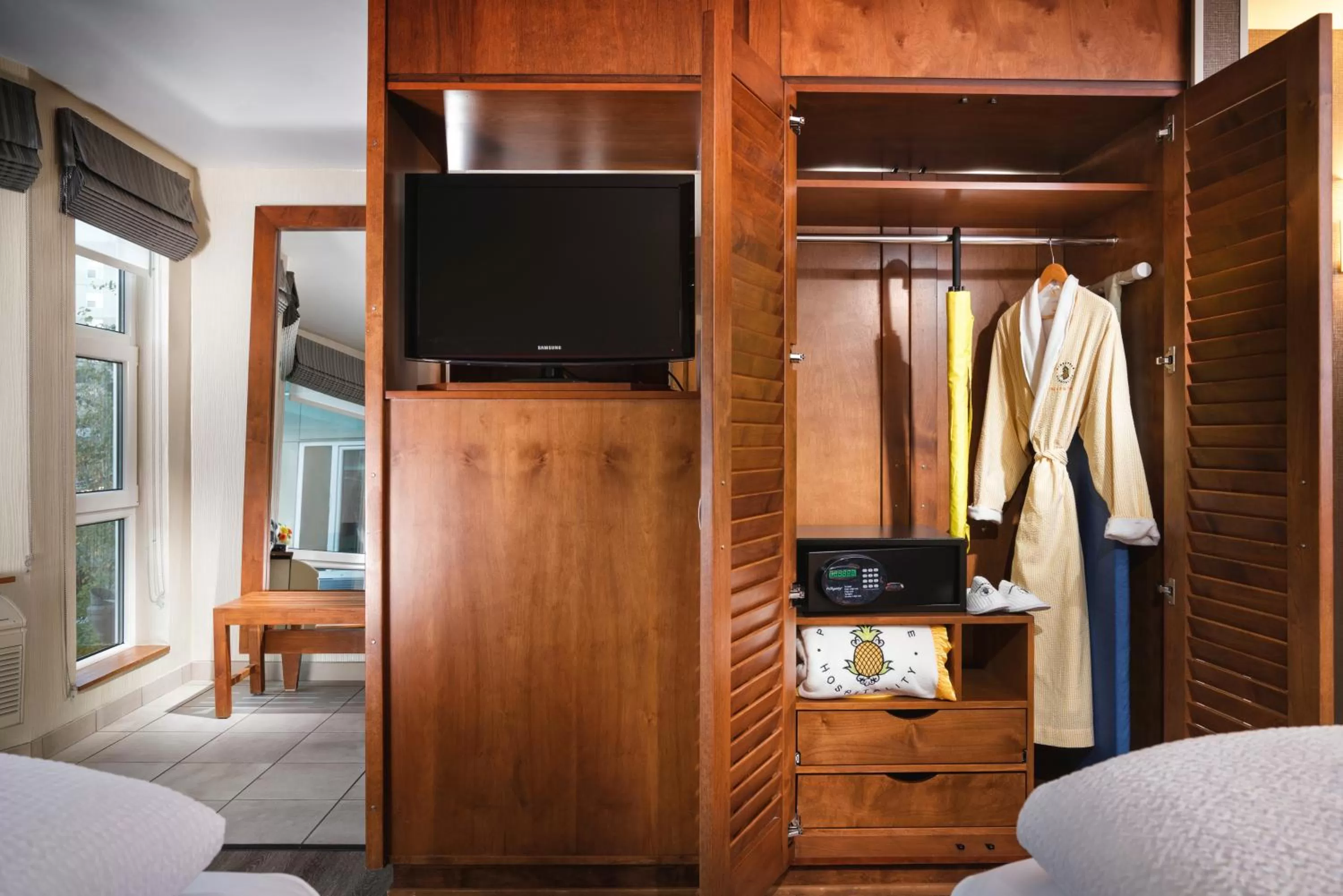 Area and facilities, Bed in Staypineapple, Watertown Hotel, University District Seattle