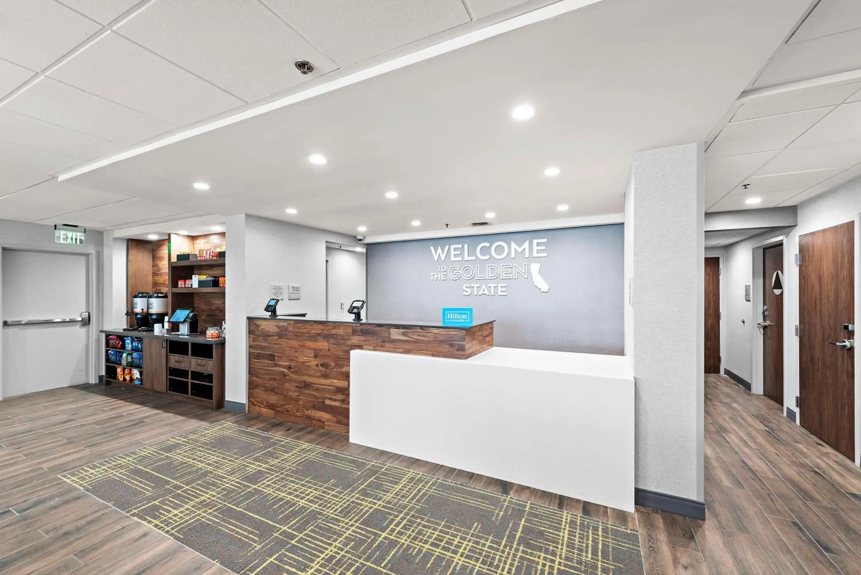 Lobby or reception, Lobby/Reception in Wingate by Wyndham Los Angeles Airport