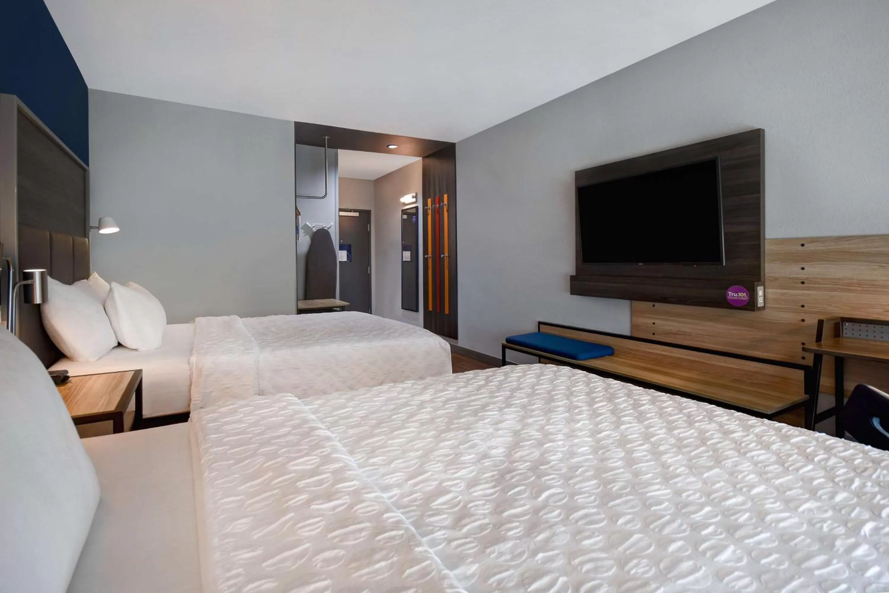 Bed in Tru By Hilton West Memphis, Ar