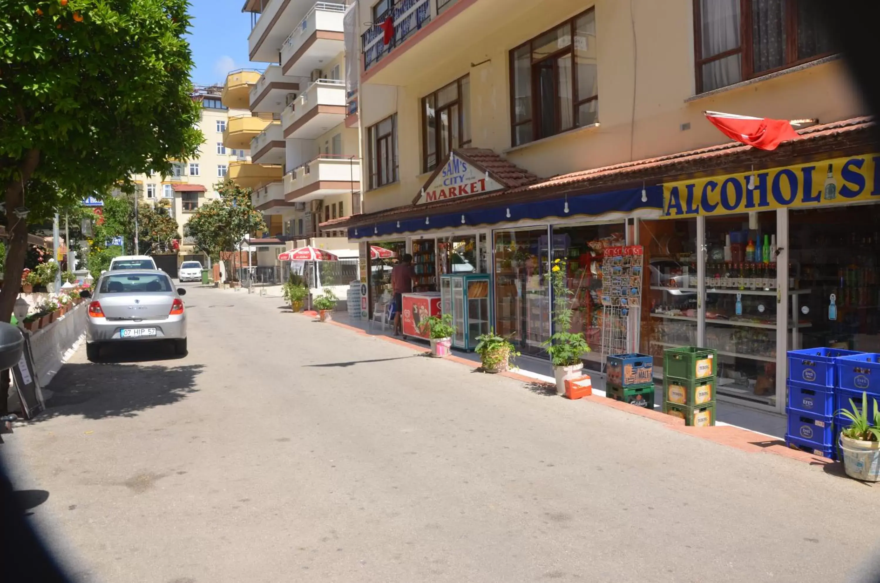 Supermarket/grocery shop in Twin Apart Hotel