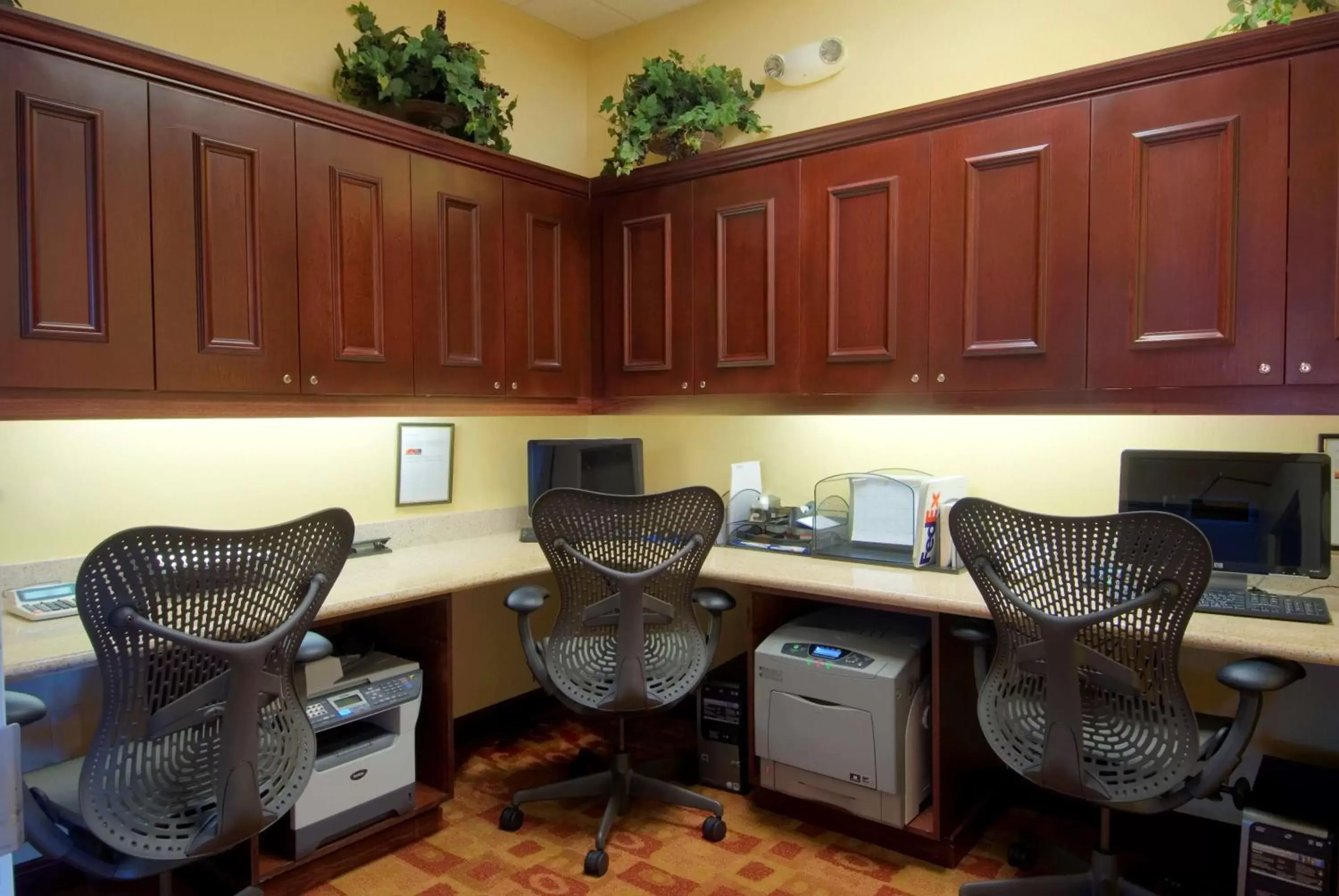 Business facilities in Hilton Garden Inn Albuquerque Uptown