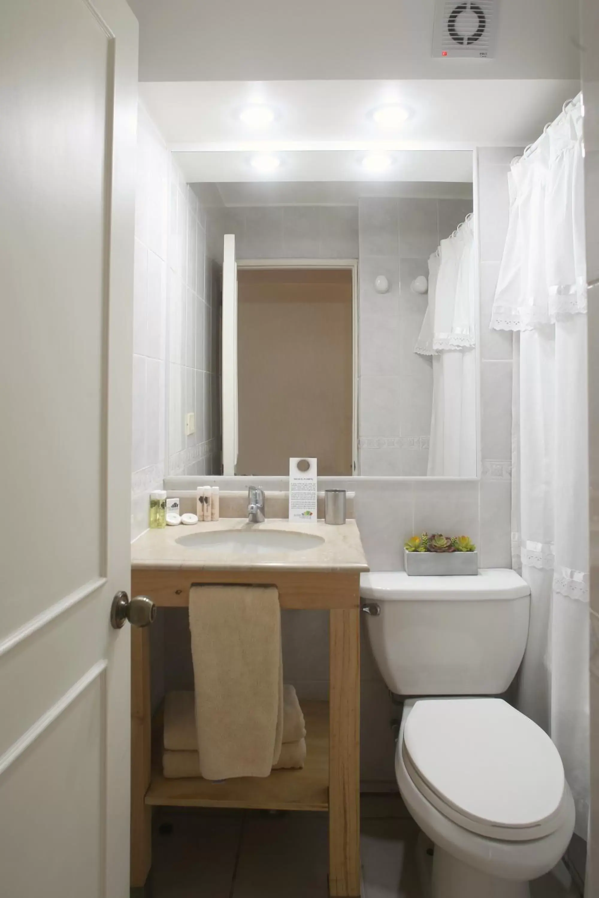 Bathroom in MR Mar Suites (ex Neruda Mar Suites)
