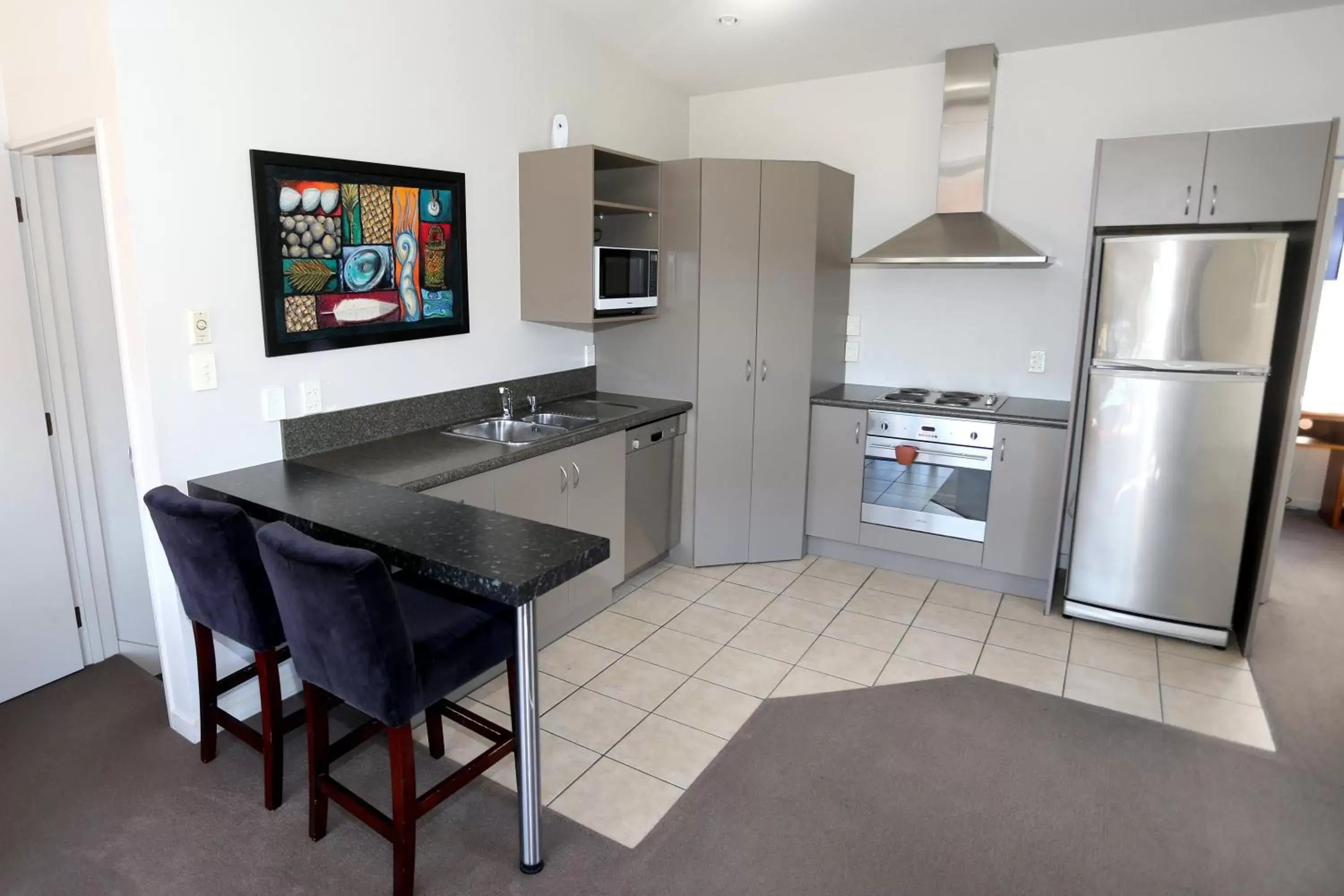 Kitchen or kitchenette, Kitchen/Kitchenette in Harbour View Motel