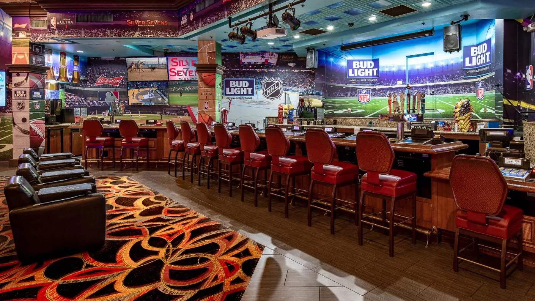 Lounge or bar in Silver Sevens Hotel & Casino