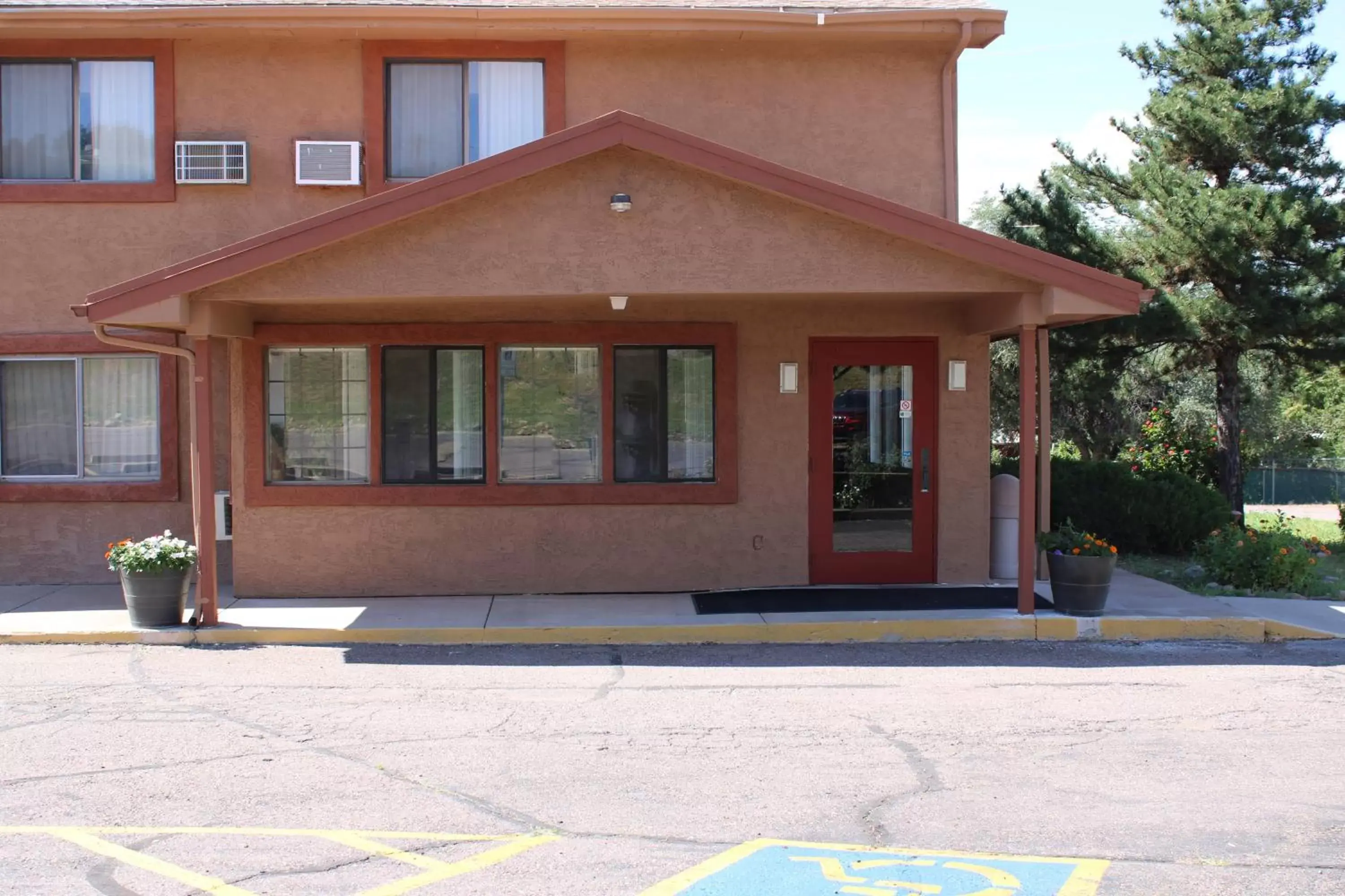 Facade/entrance in Knights Inn Payson Facade/entrance in Knights Inn Payson