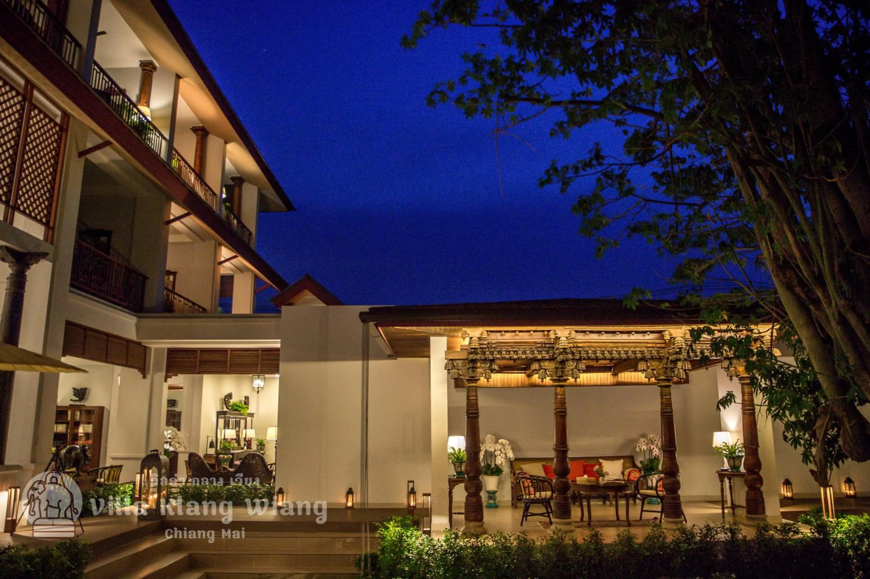 Night in Villa Klang Wiang