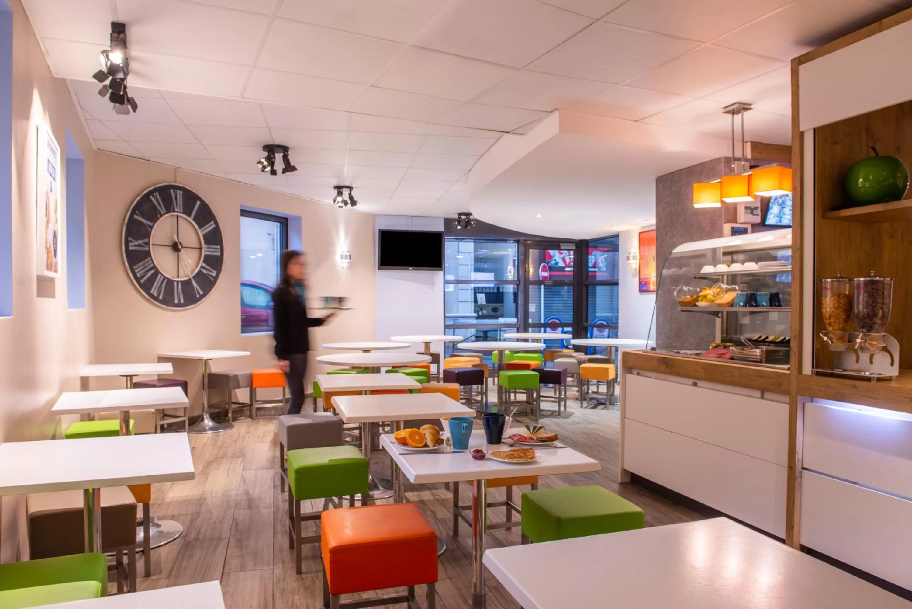 Breakfast in ibis budget Cannes Centre Ville