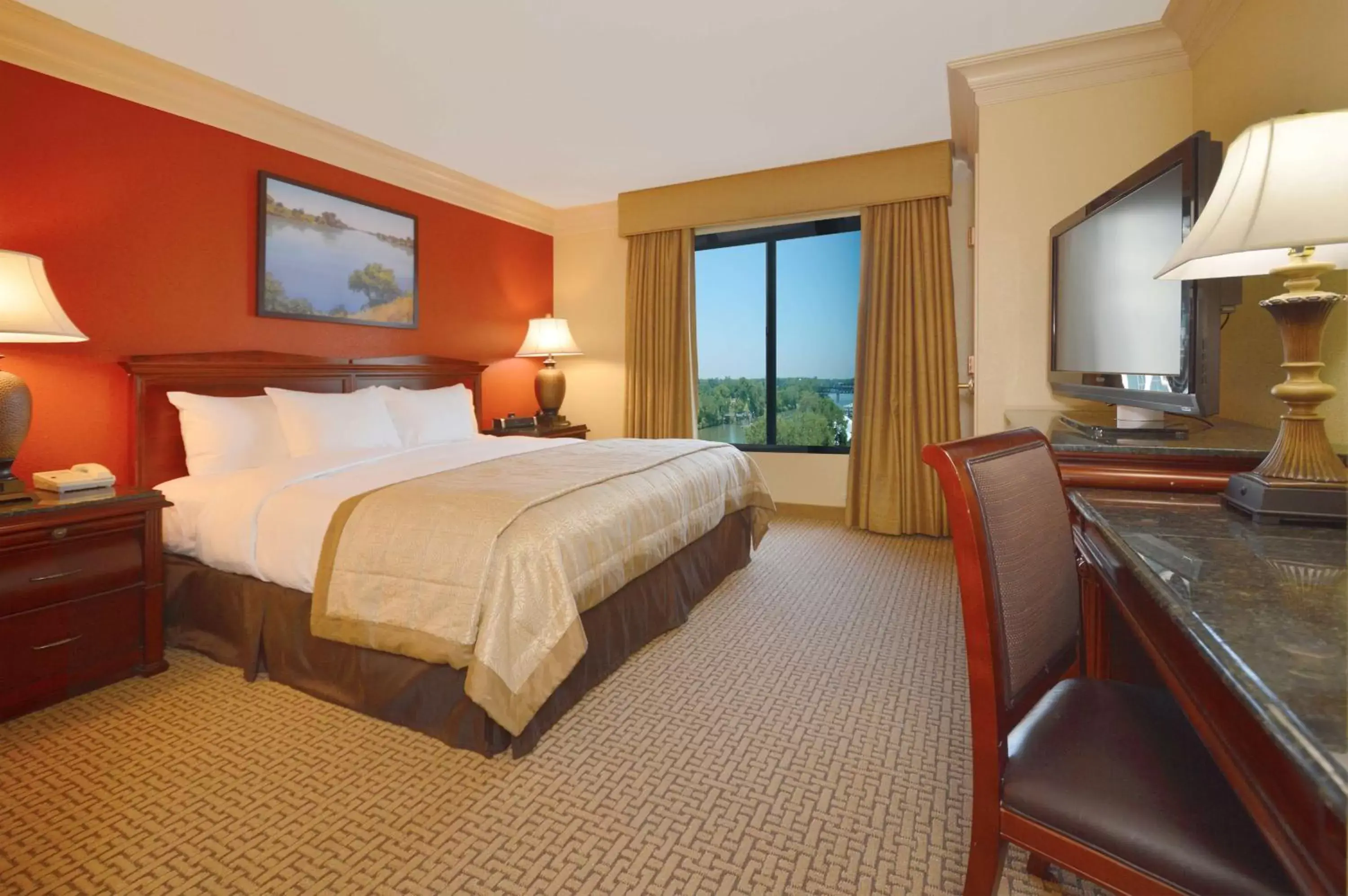 Bed in Embassy Suites by Hilton Sacramento Riverfront Promenade