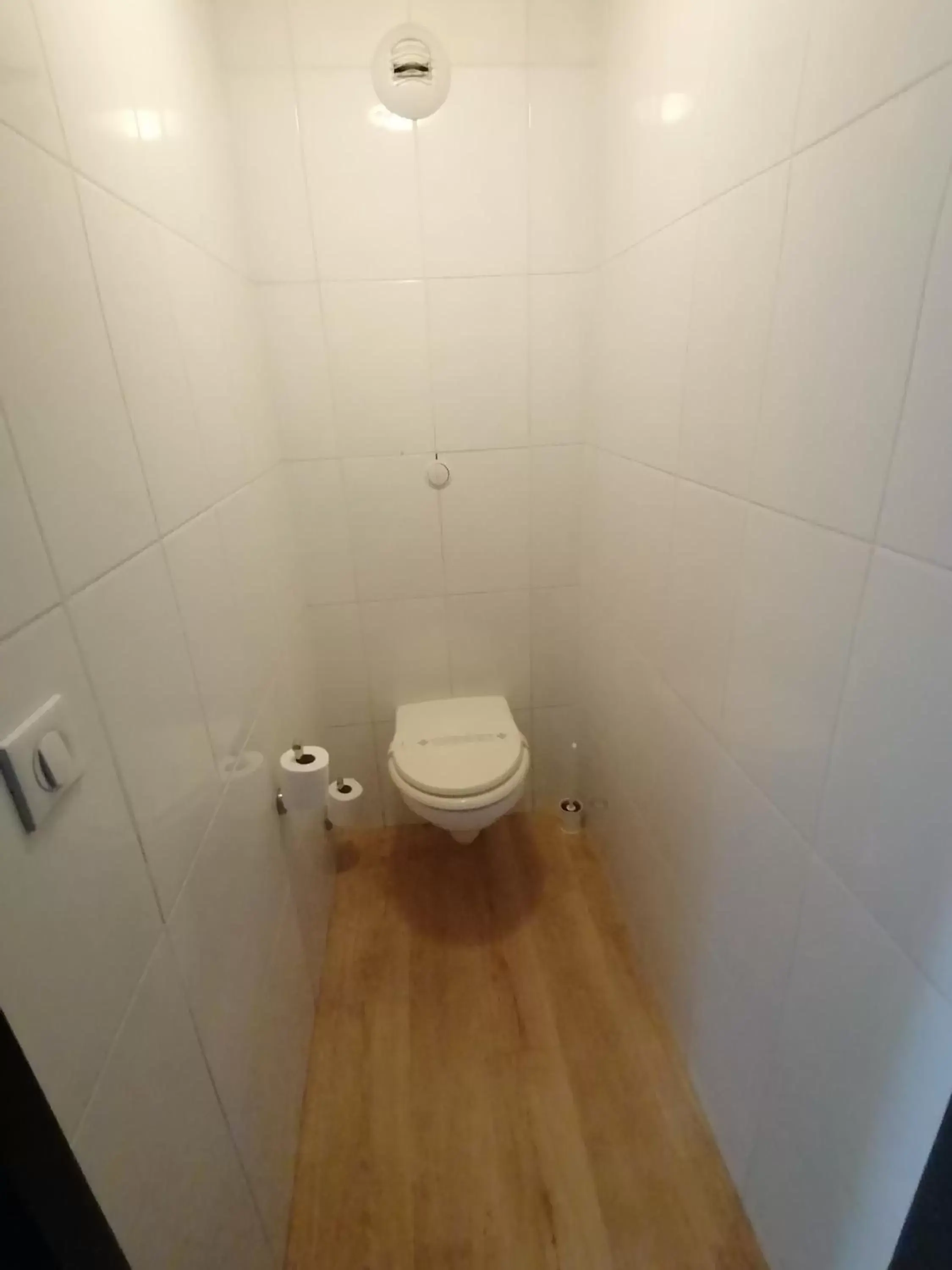 Toilet, Bathroom in Kyria Toulouse Sud - Roques