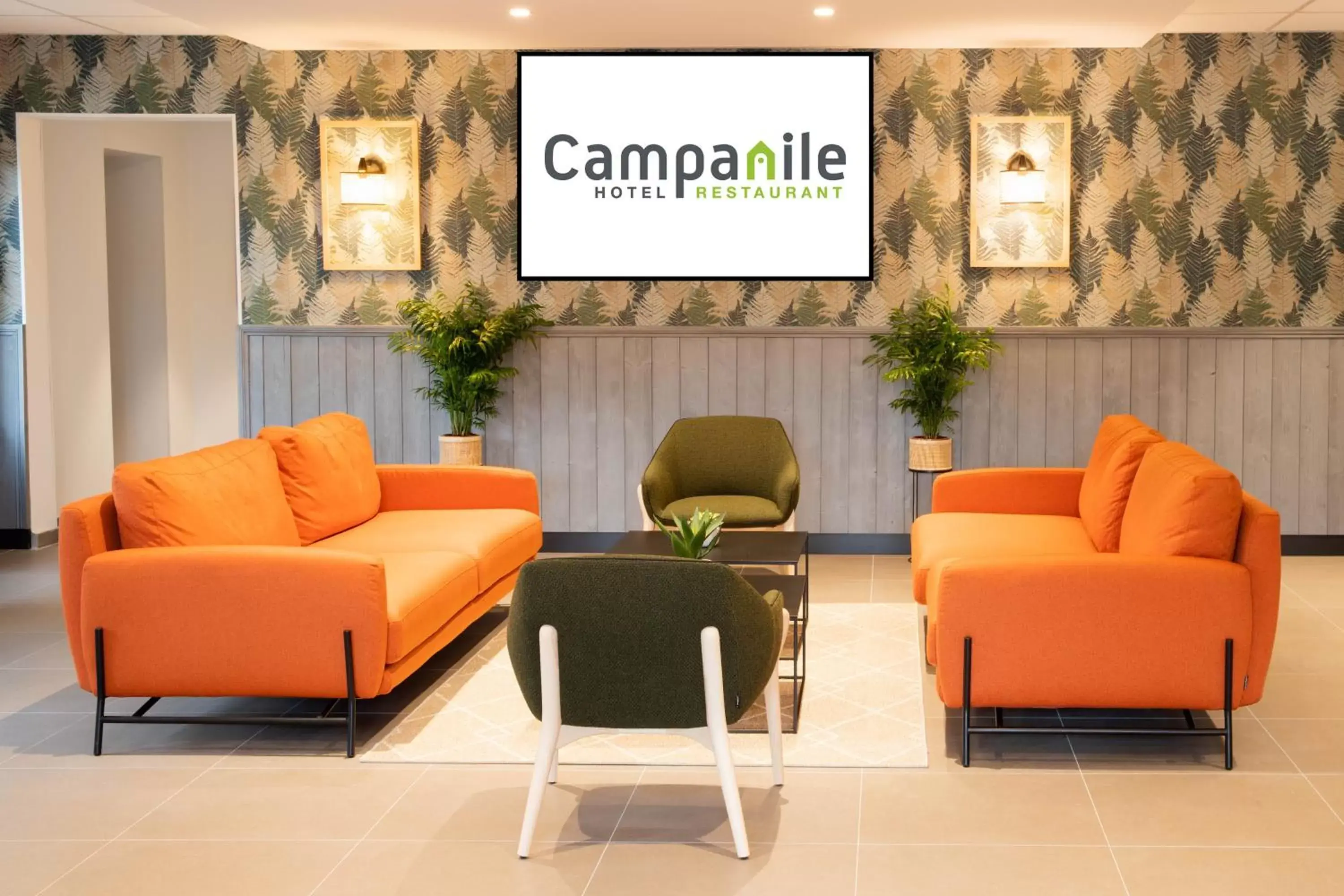 Lounge or bar, Lobby/Reception in Campanile Narbonne A9/A61