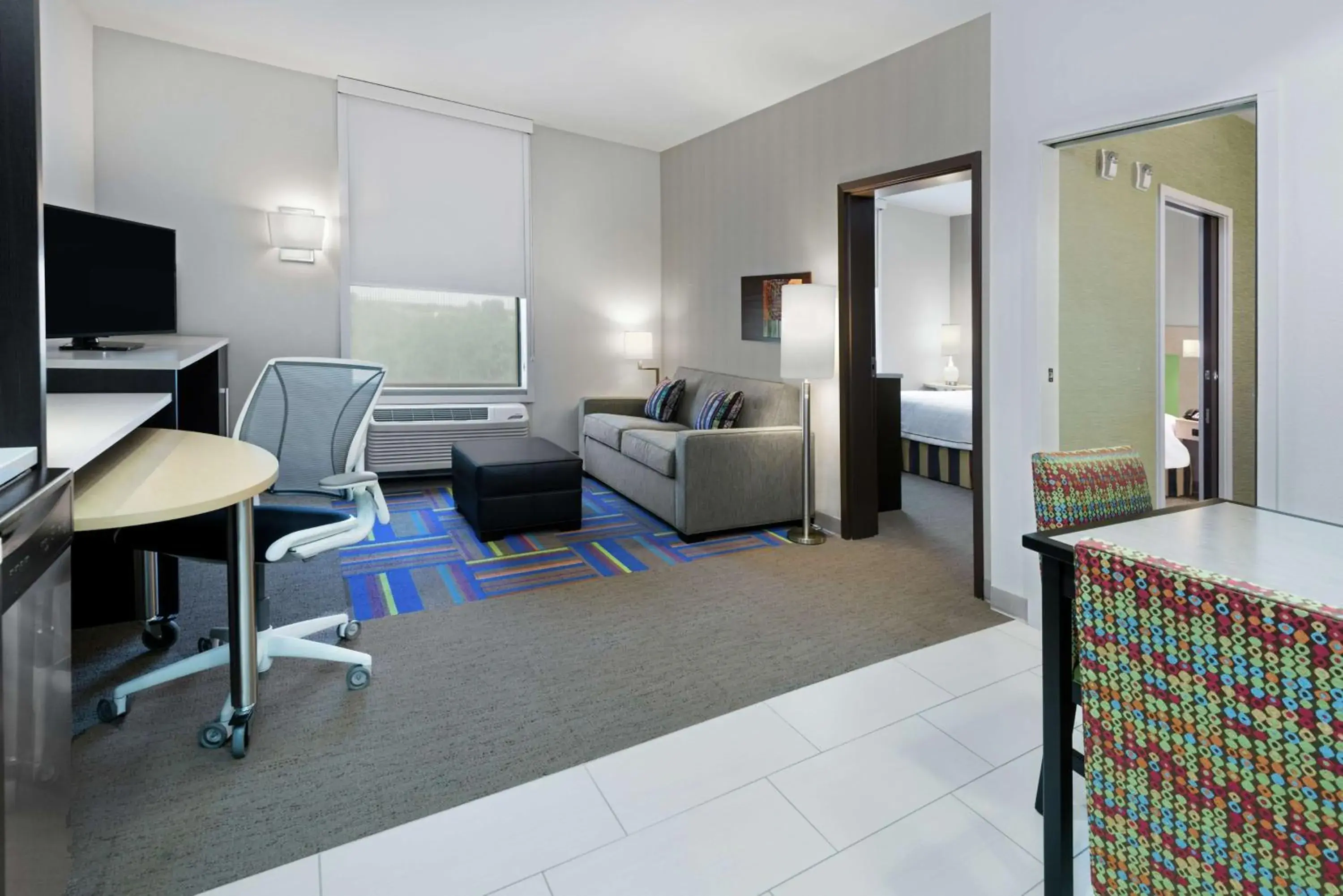 Bedroom, Seating Area in Home2 Suites By Hilton Austin Airport