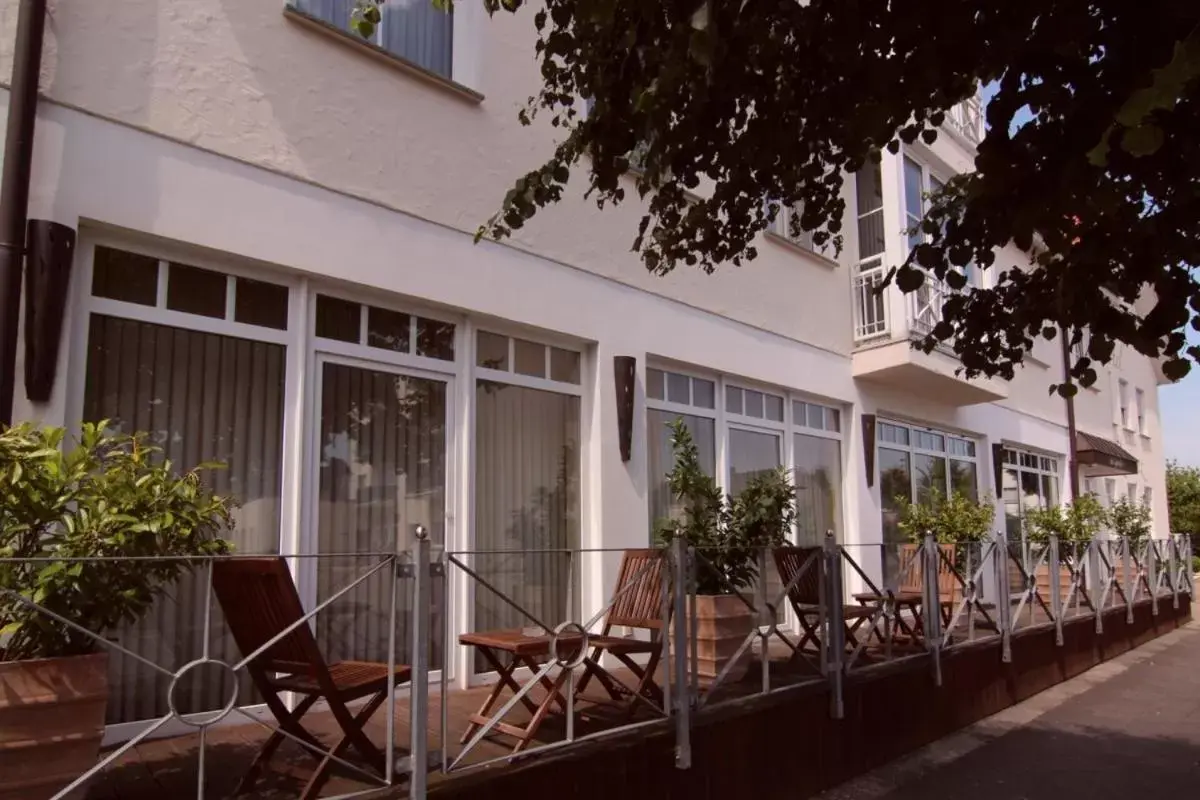 Facade/entrance in Hotel Heide Residenz