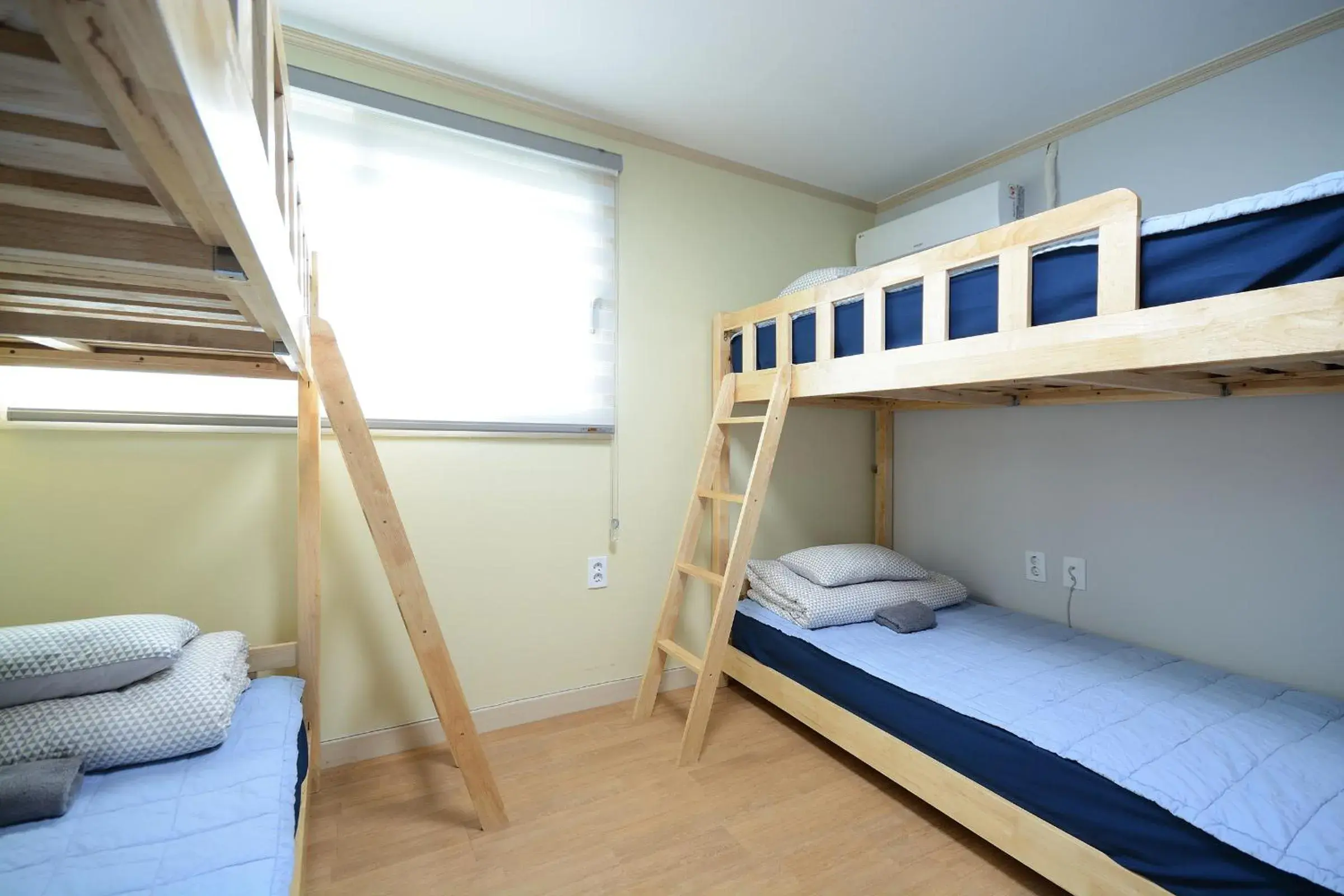 TV and multimedia, Bunk Bed in Sunnyhill Hostel Hongdae