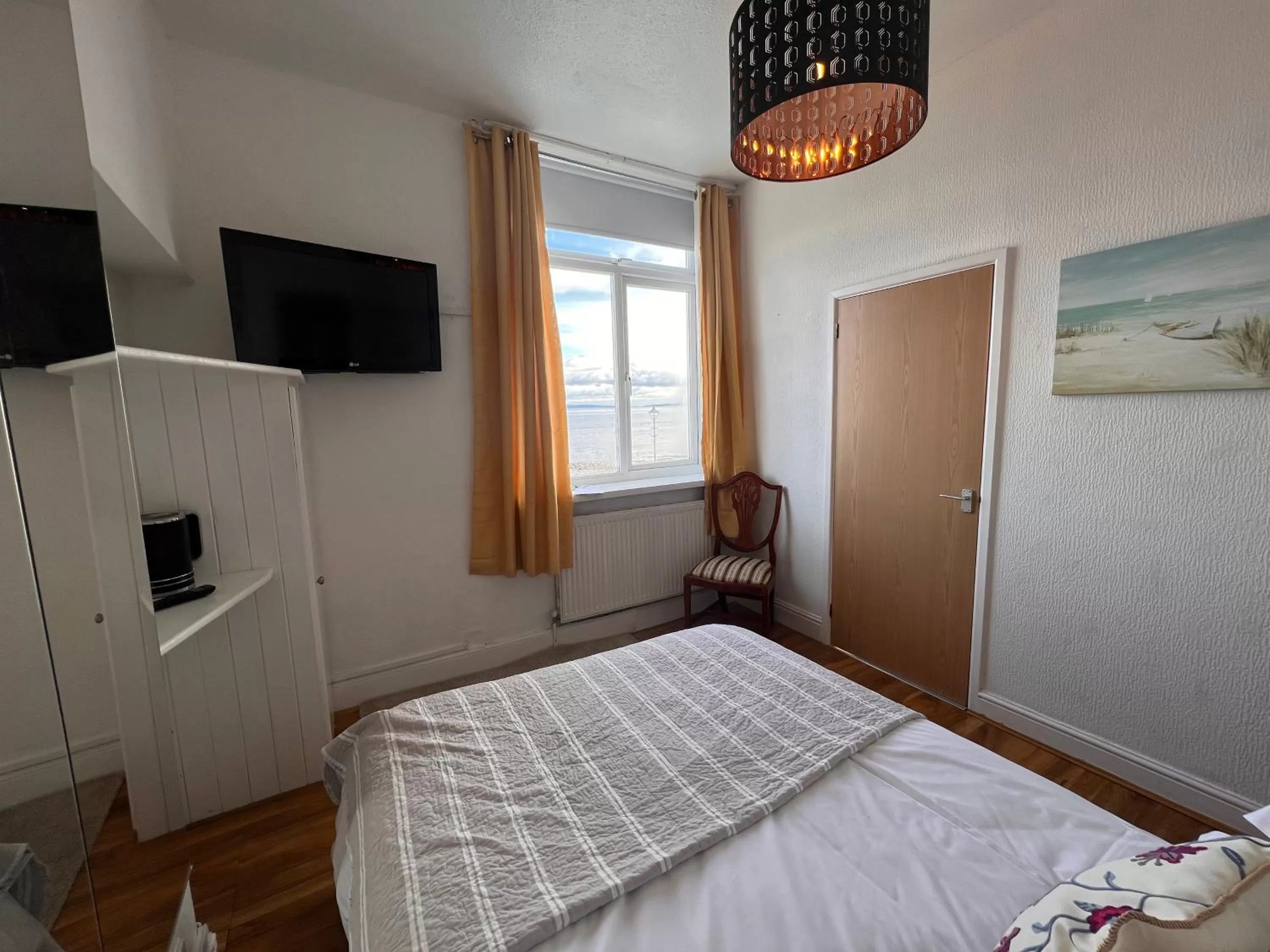 Bed in Pickfords Hotel