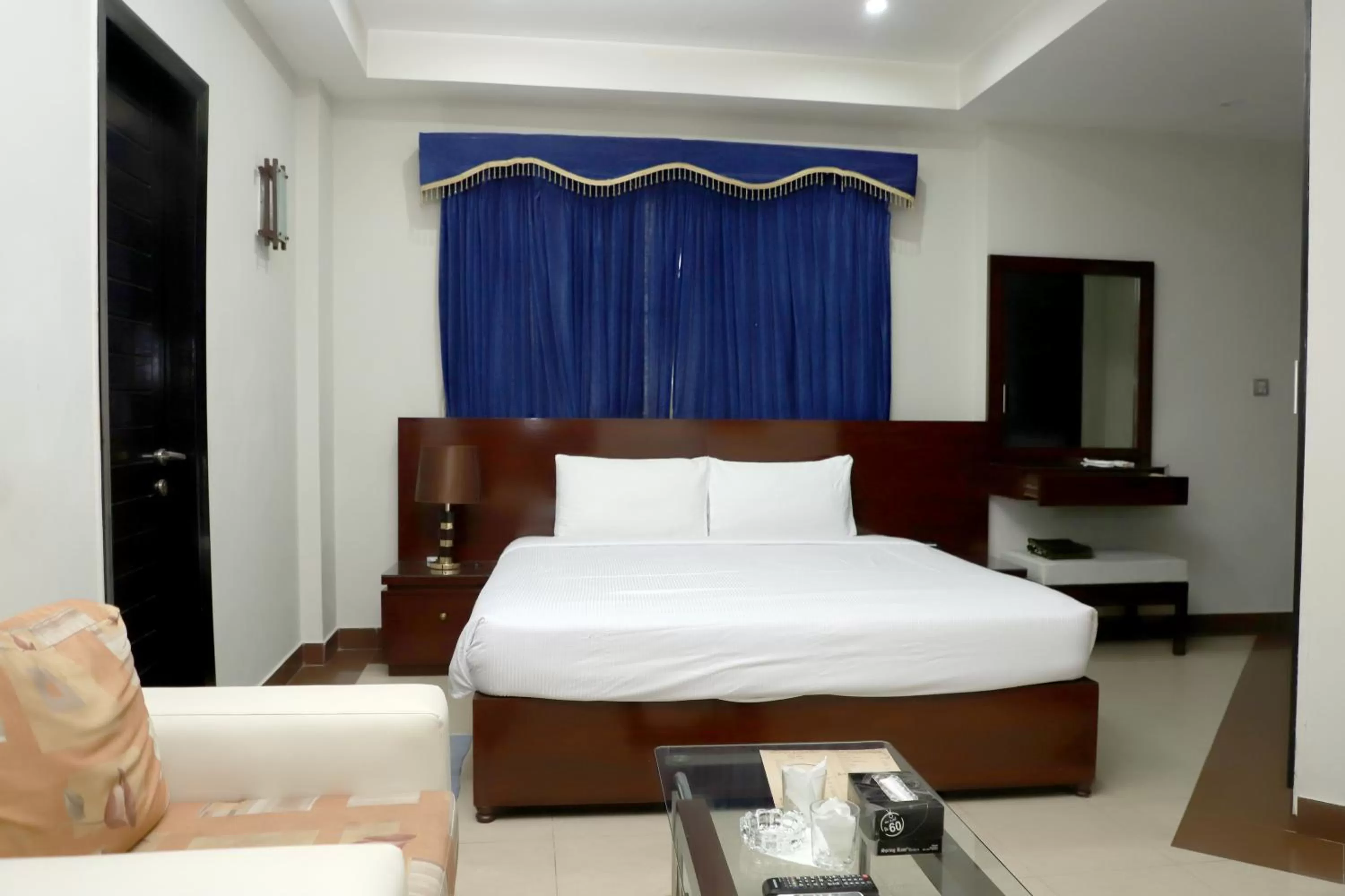 Bed in Hotel Multan Continental