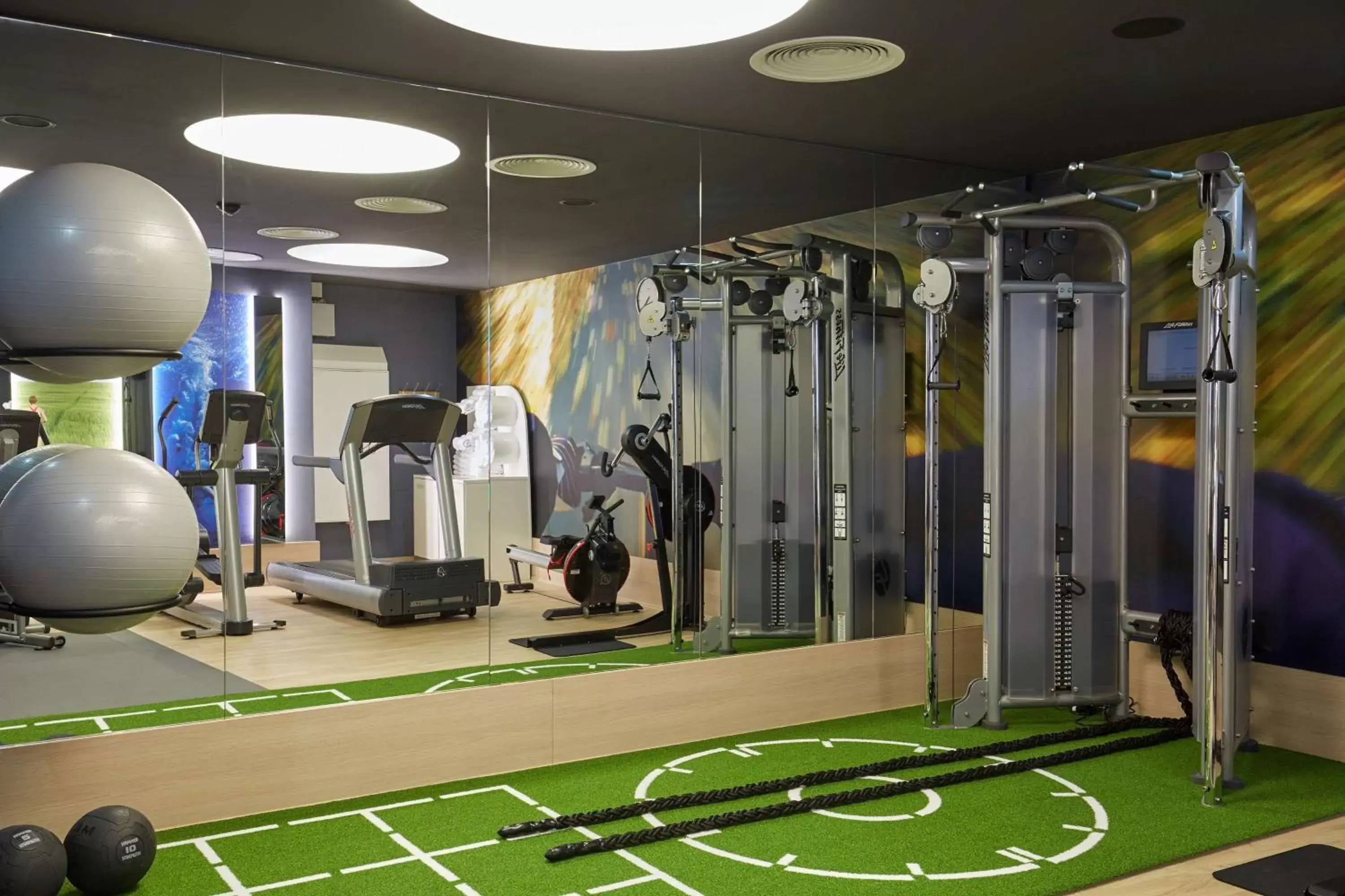 Fitness centre/facilities, Fitness Center/Facilities in Scandic Hamburg Emporio