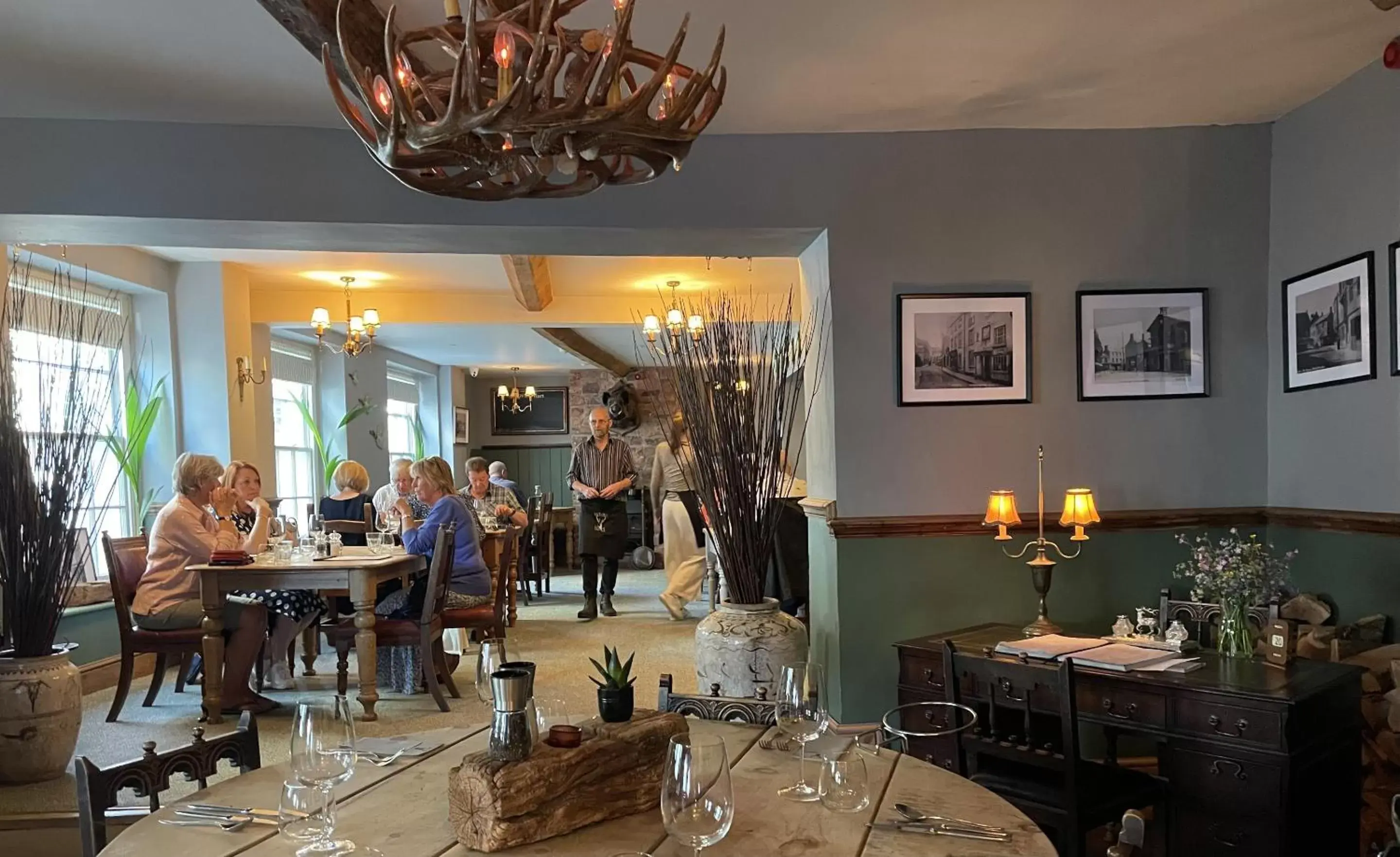 Dining area, Restaurant/Places to Eat in White Hart Hotel