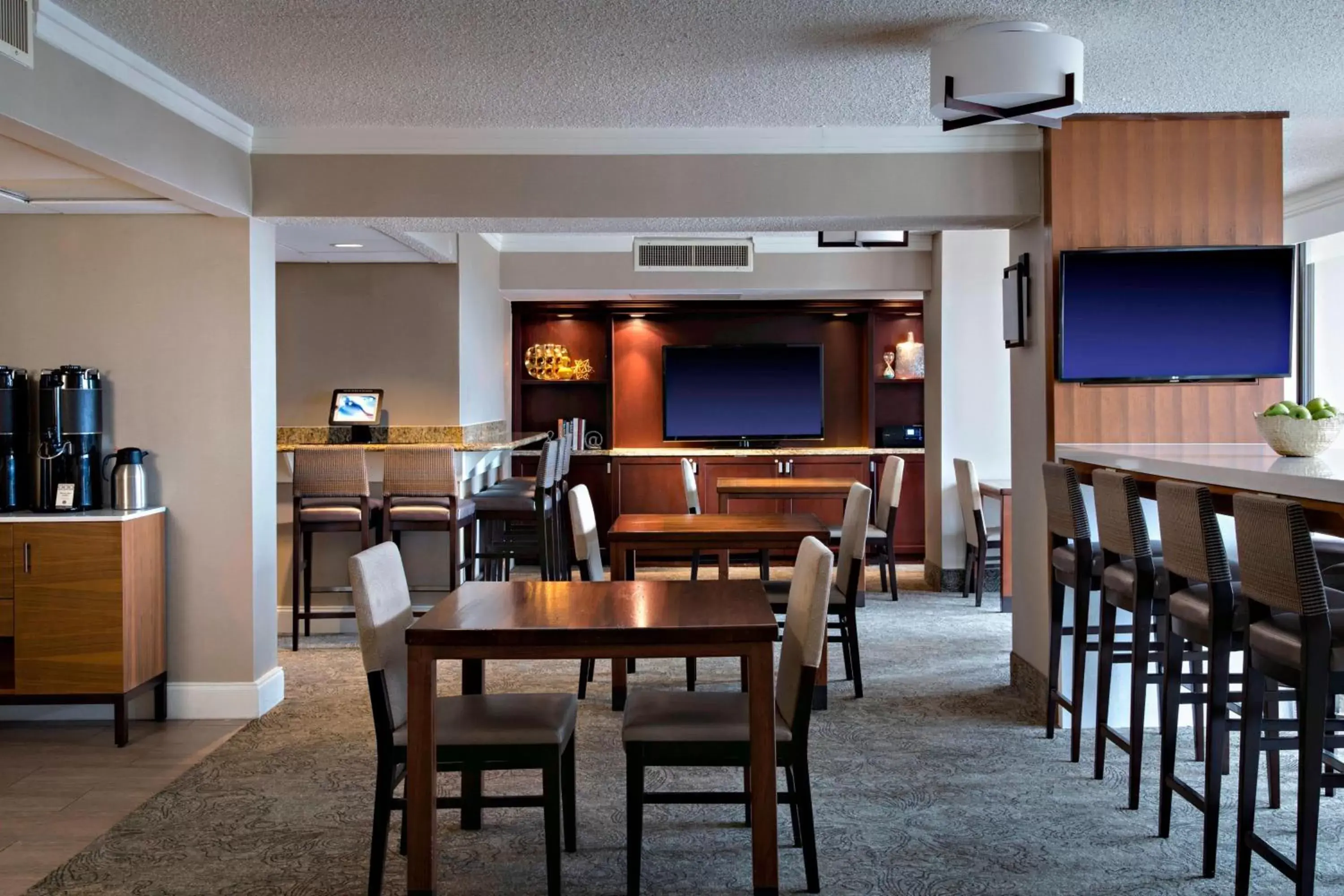 Lounge or bar, Restaurant/Places to Eat in San Antonio Marriott Riverwalk