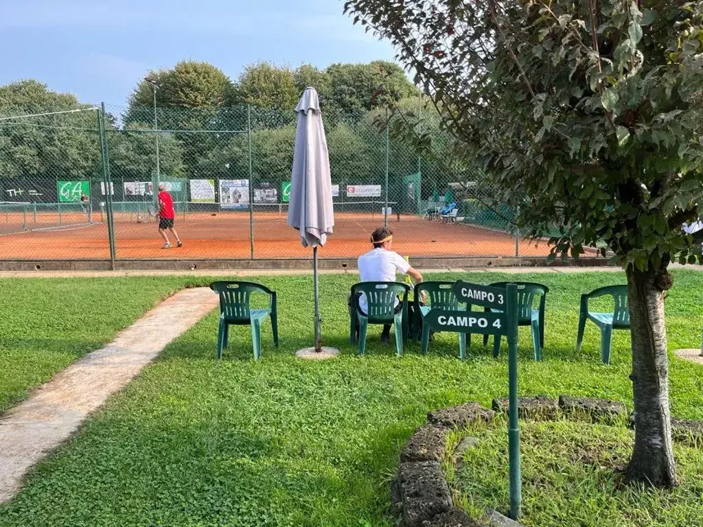 Garden in Hotel Sporting Brugherio