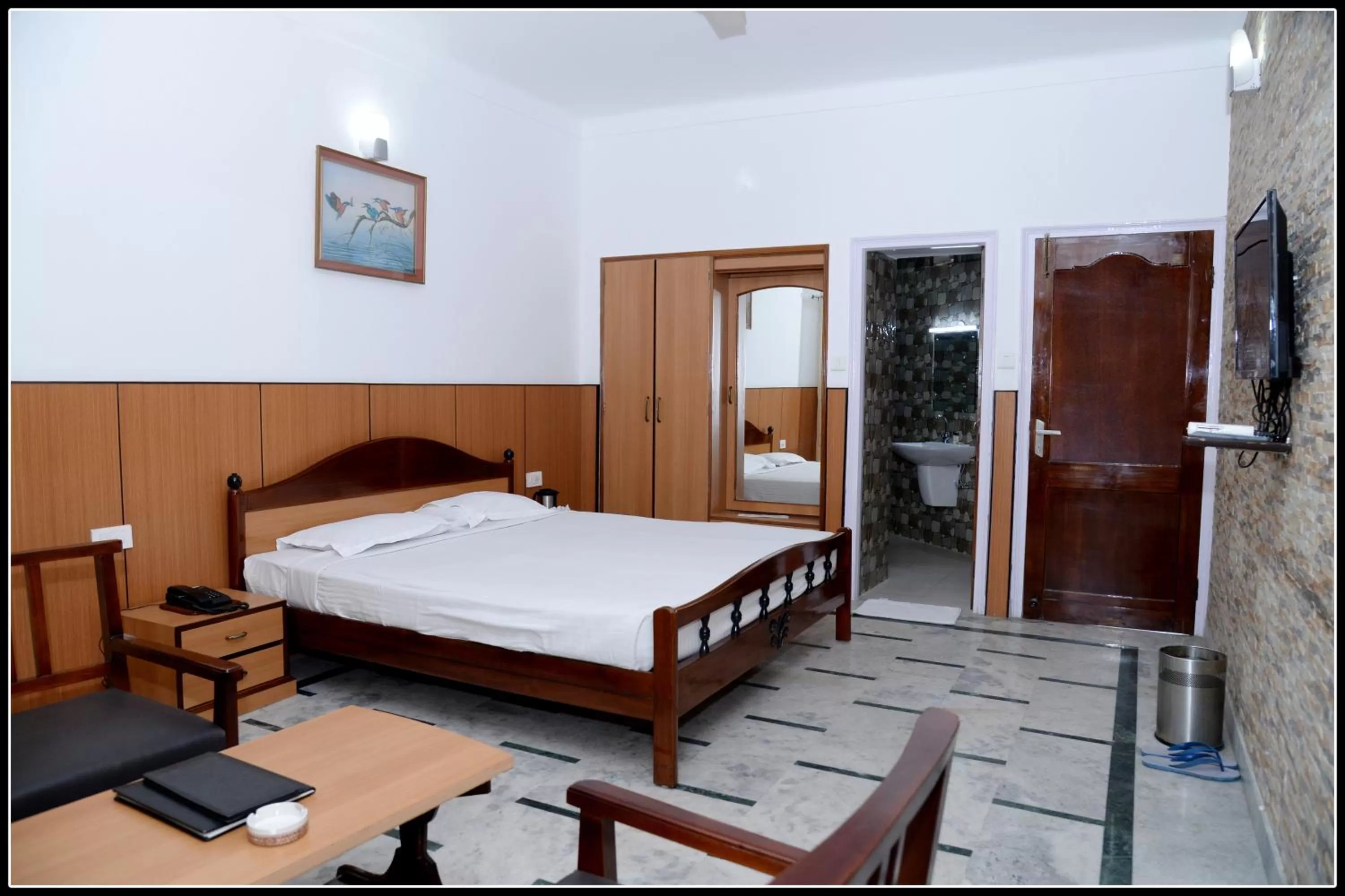 Photo of the whole room, Bed in Hotel Valley View