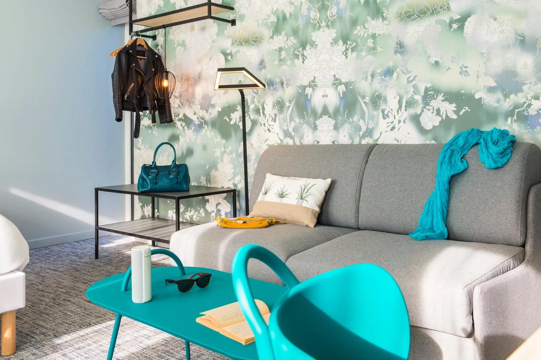 Seating area in ibis Styles Louvain-la-Neuve Hotel and Events