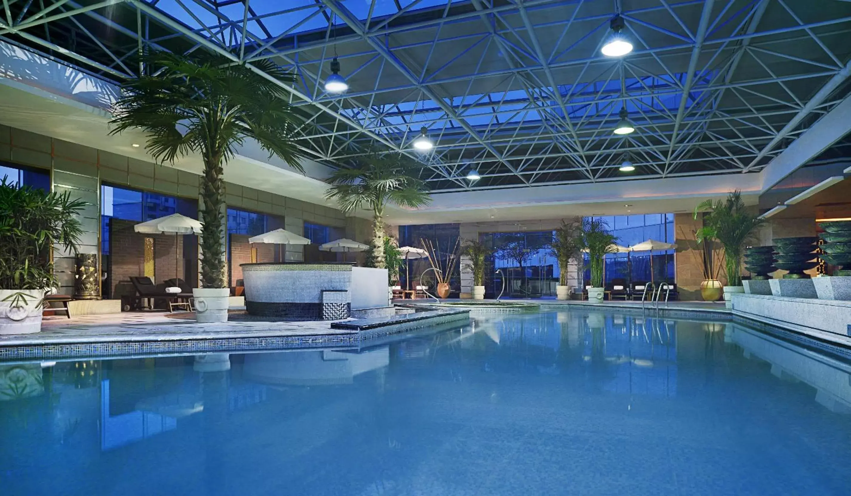 Property building in Grand Mercure Xian On Renmin Square Property building in Grand Mercure Xian On Renmin Square