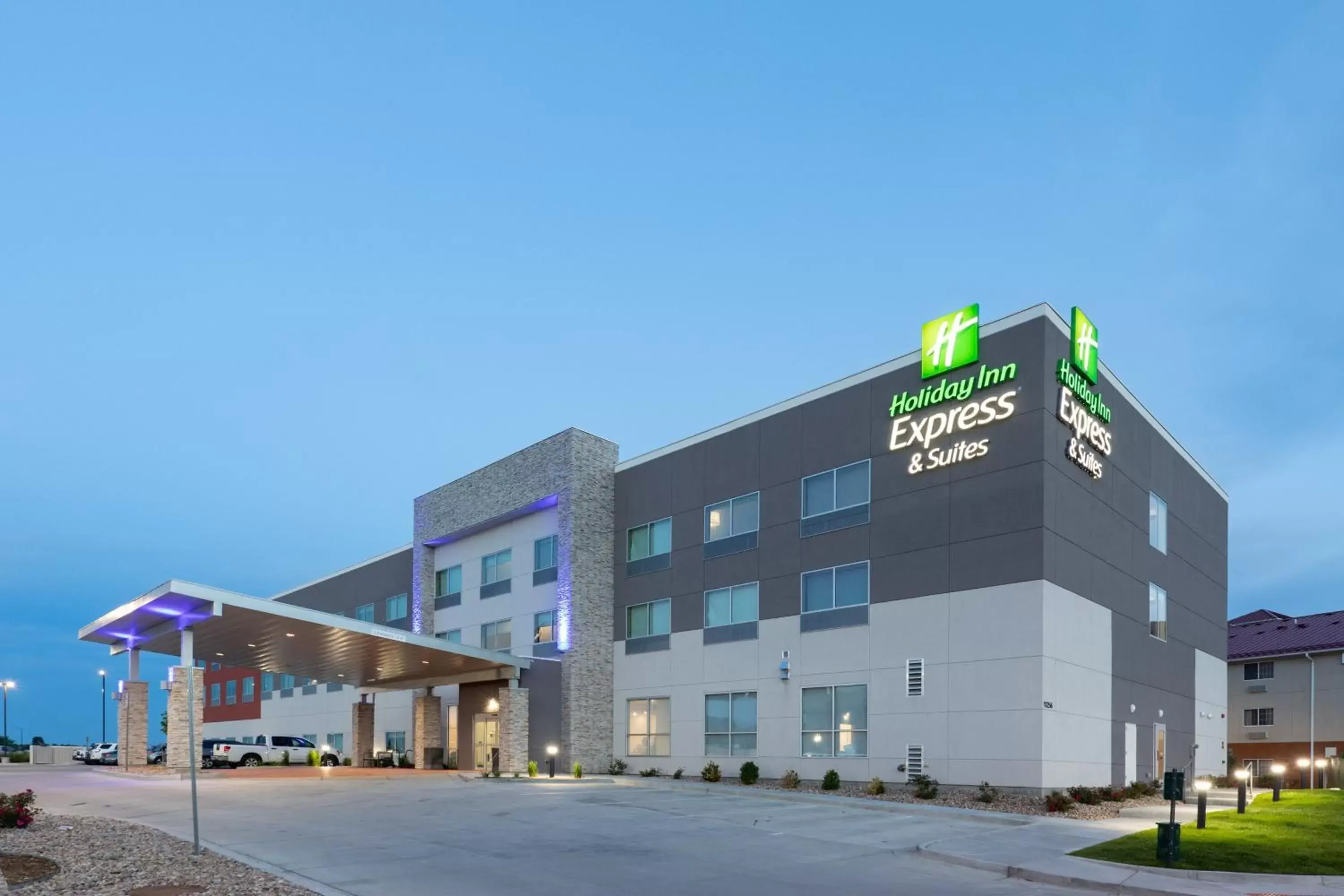 Property Building in Holiday Inn Express & Suites - Firestone - Longmont , an IHG Hotel