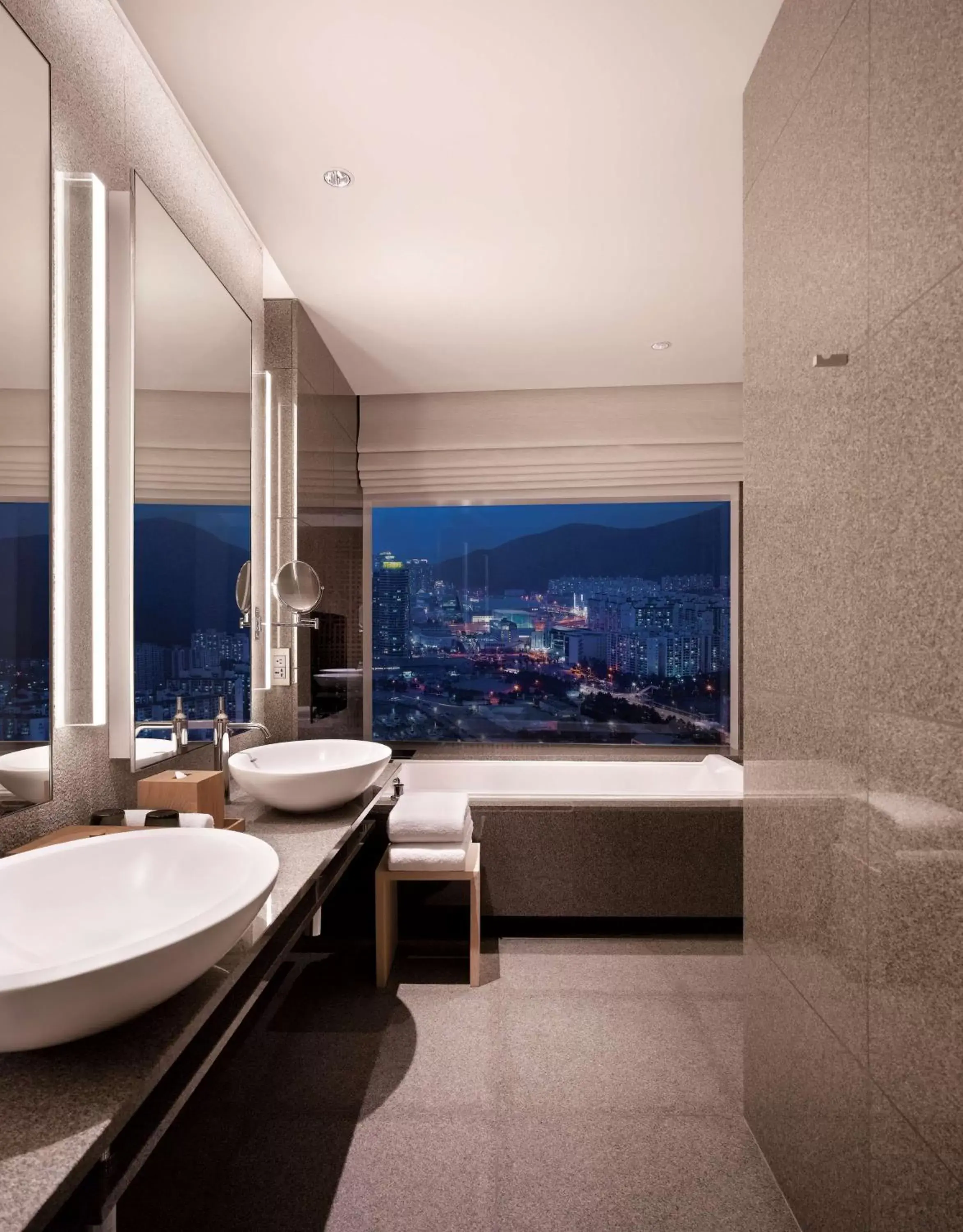 Bathroom in Park Hyatt Busan