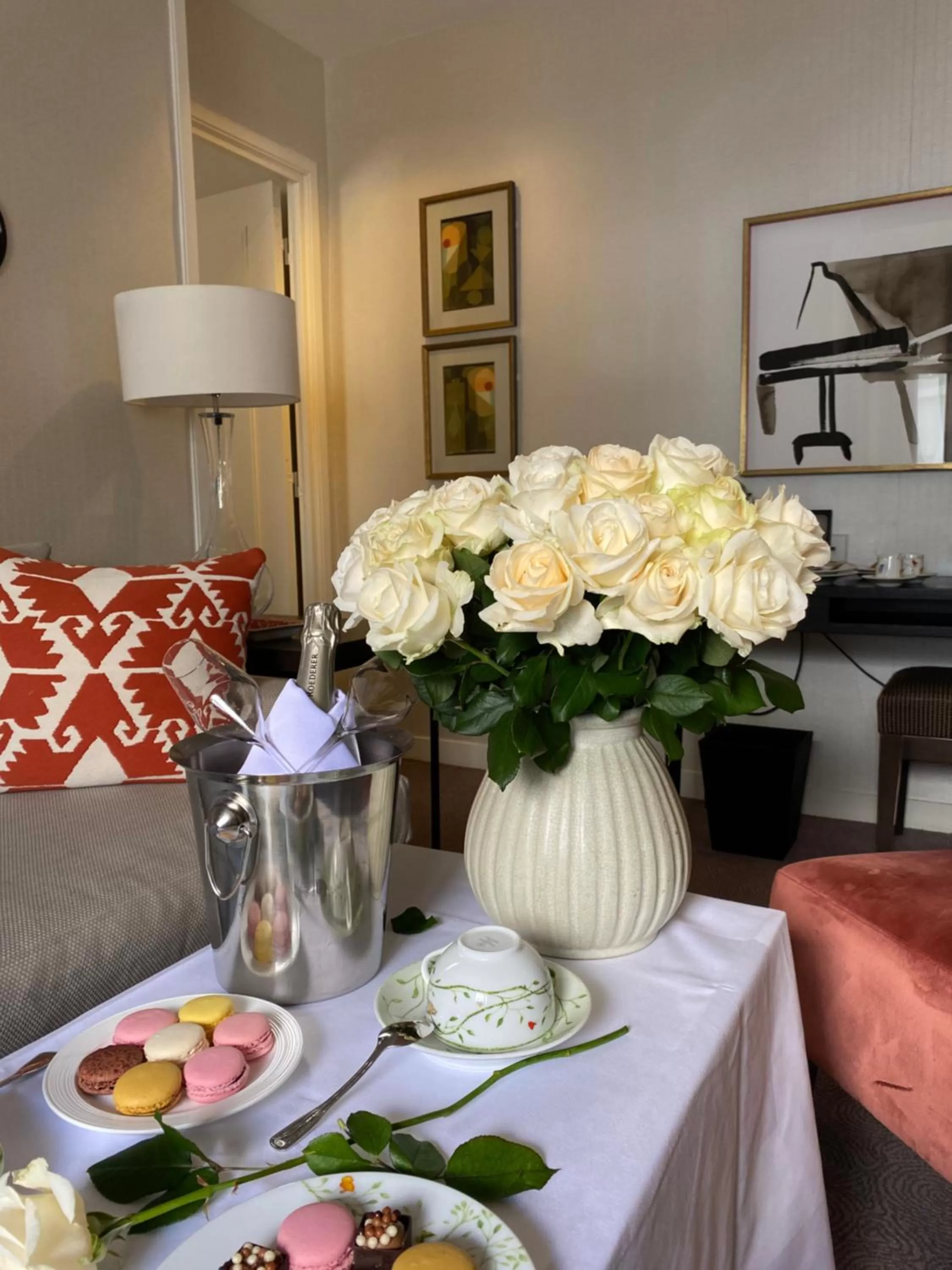 Living room in Balmoral Champs Elysées