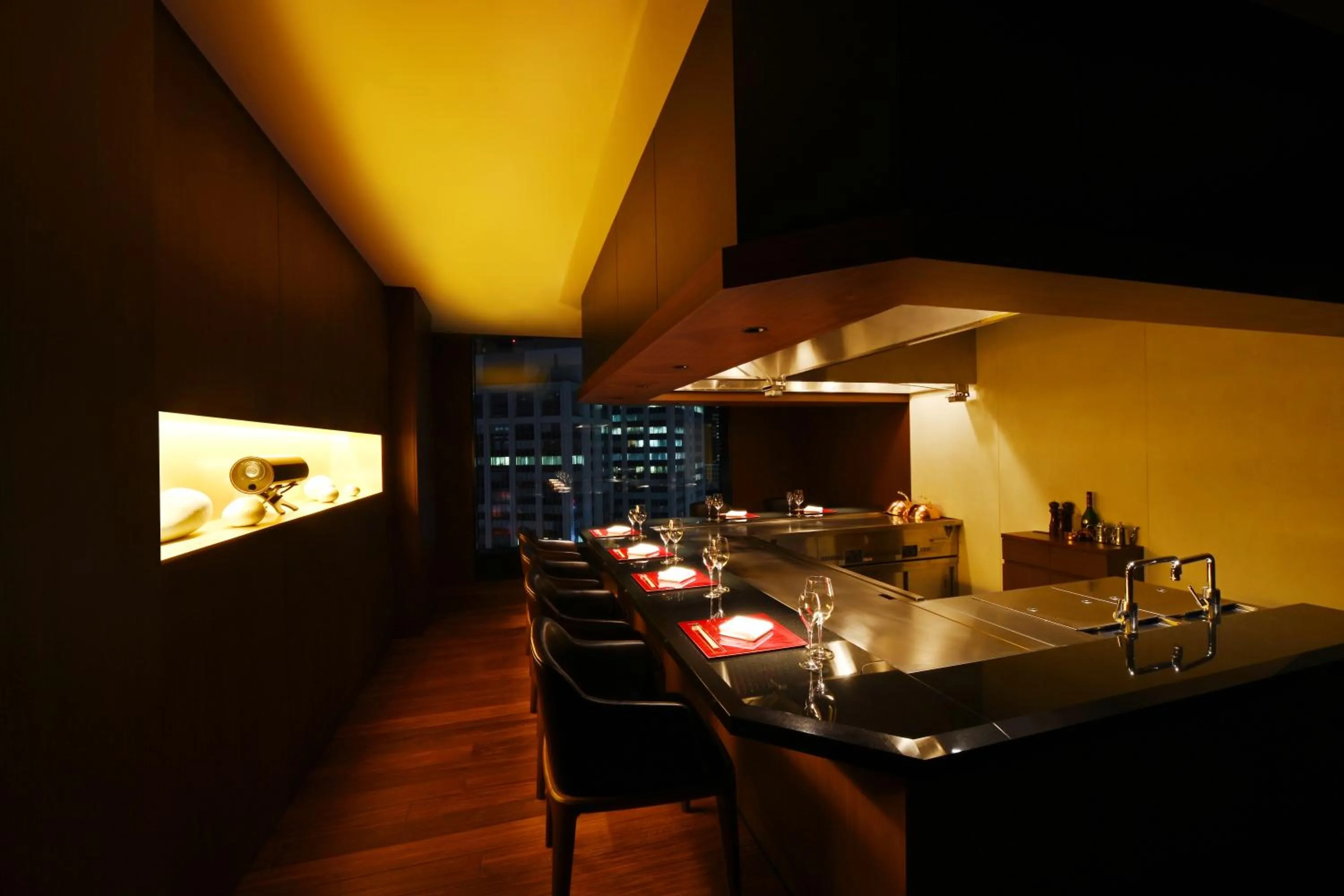 Restaurant/places to eat in The Gate Hotel Tokyo by Hulic