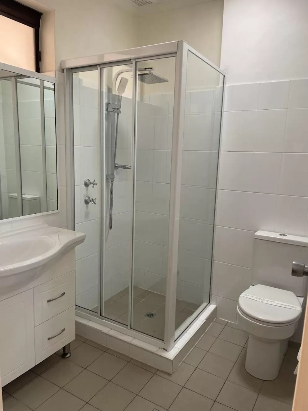 Bathroom in Waterview Gosford Motor Inn