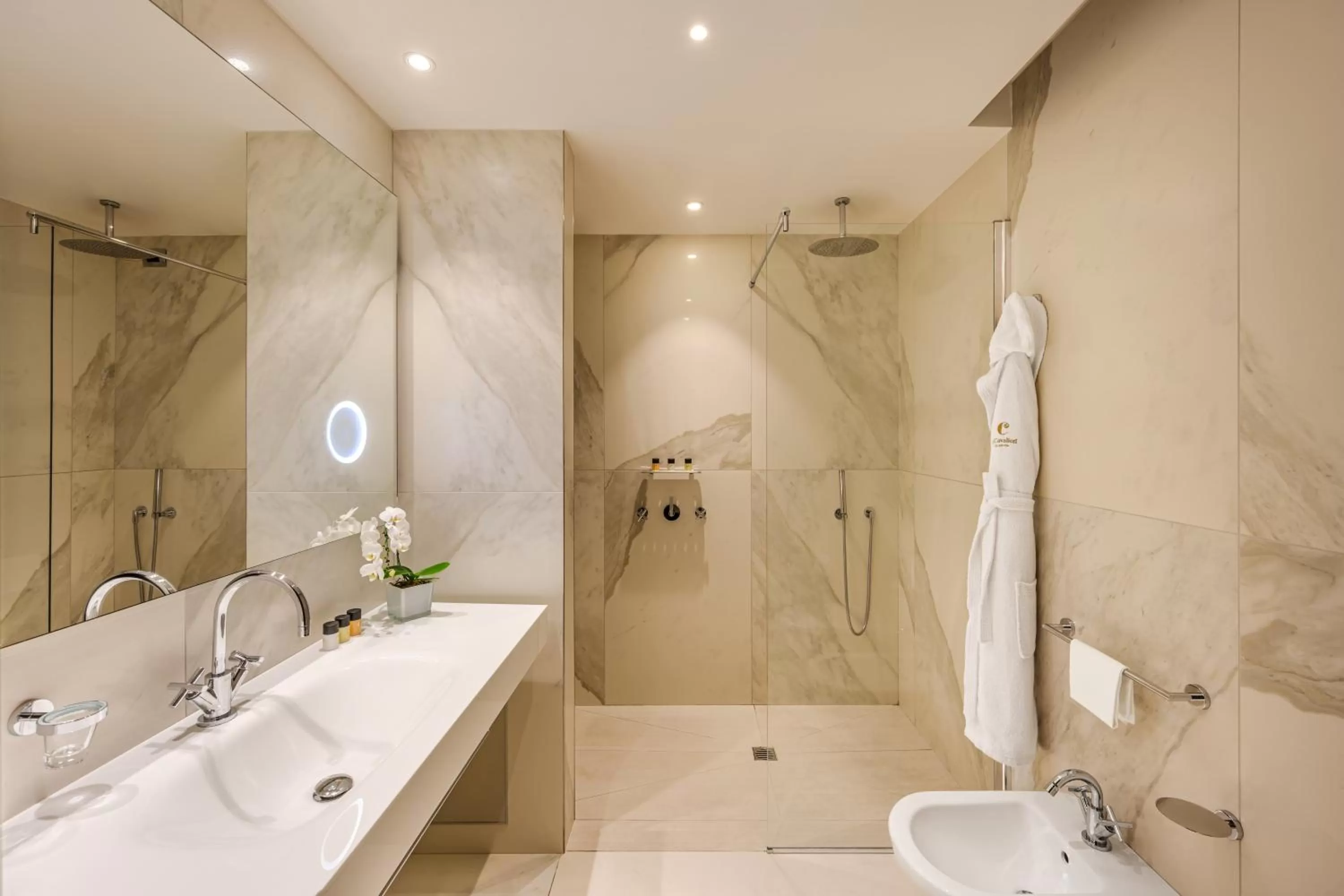 Shower in Hotel The Square Milano Duomo - Preferred Hotels & Resorts