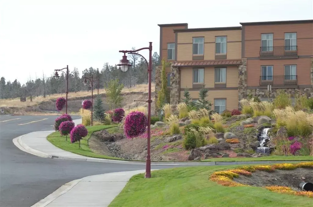 Property building in Inn at Cross Keys Station Property building in Inn at Cross Keys Station