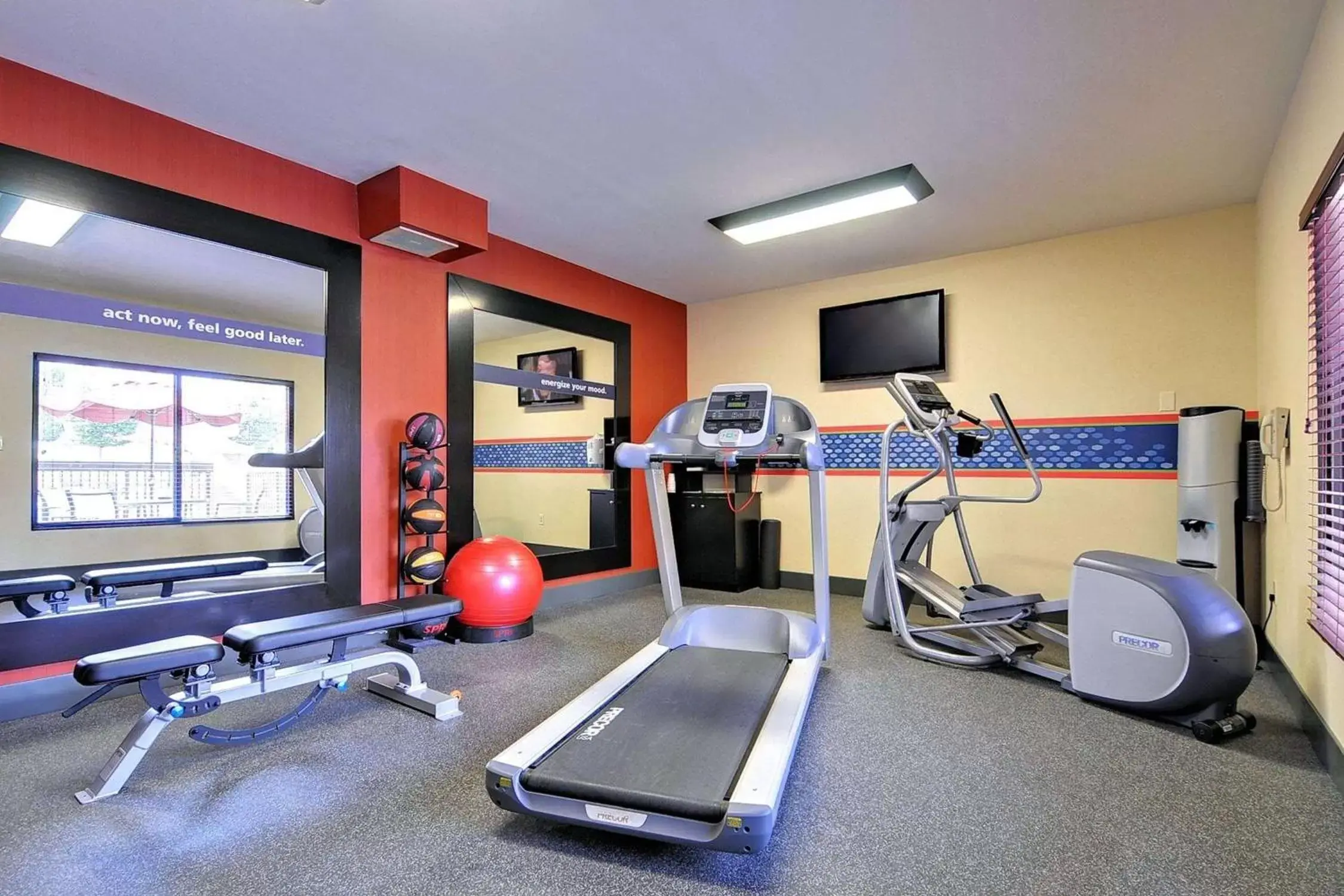 Fitness centre/facilities in Hampton Inn Eden Fitness centre/facilities in Hampton Inn Eden