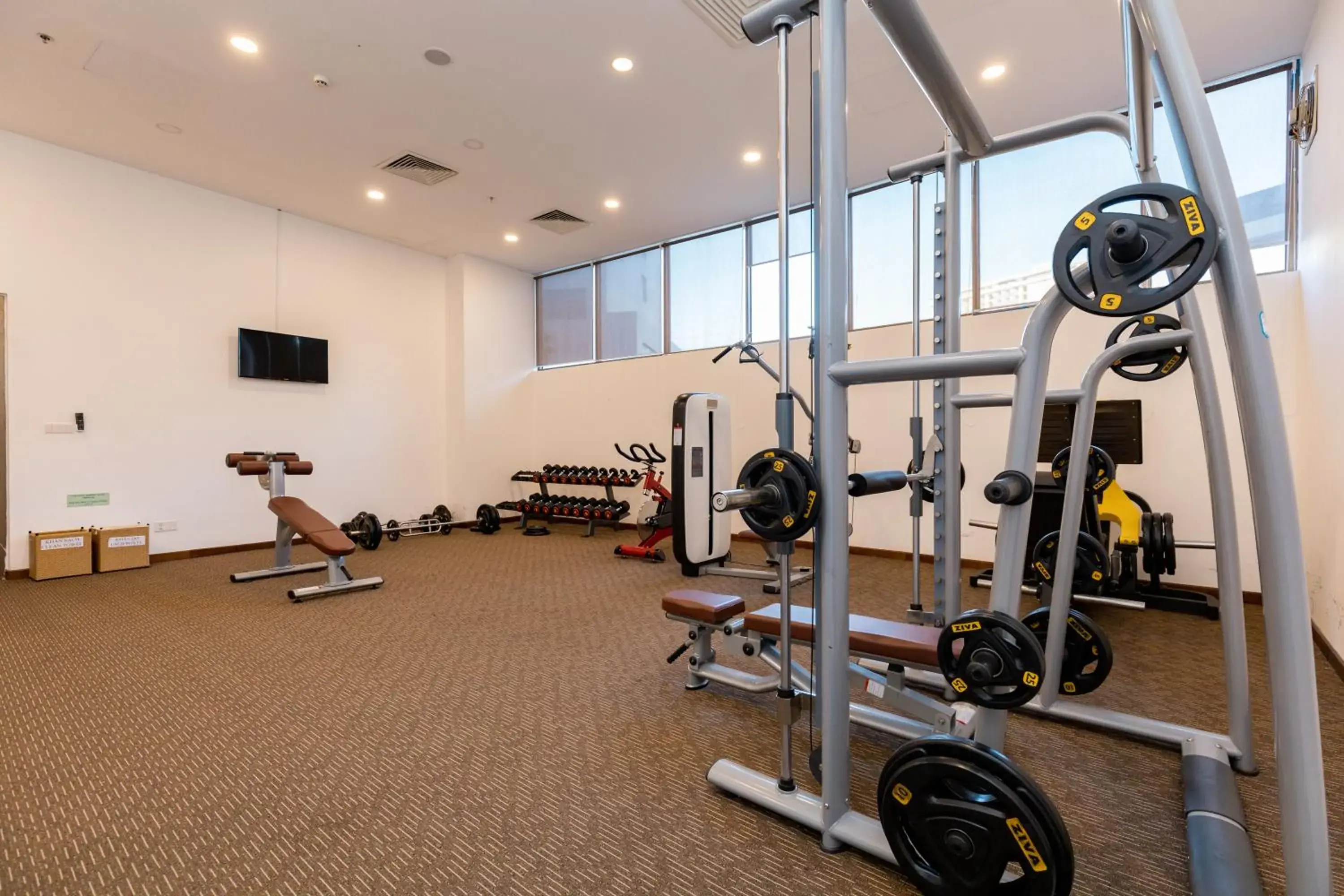 Fitness centre/facilities, Fitness Center/Facilities in DIC Star Landmark