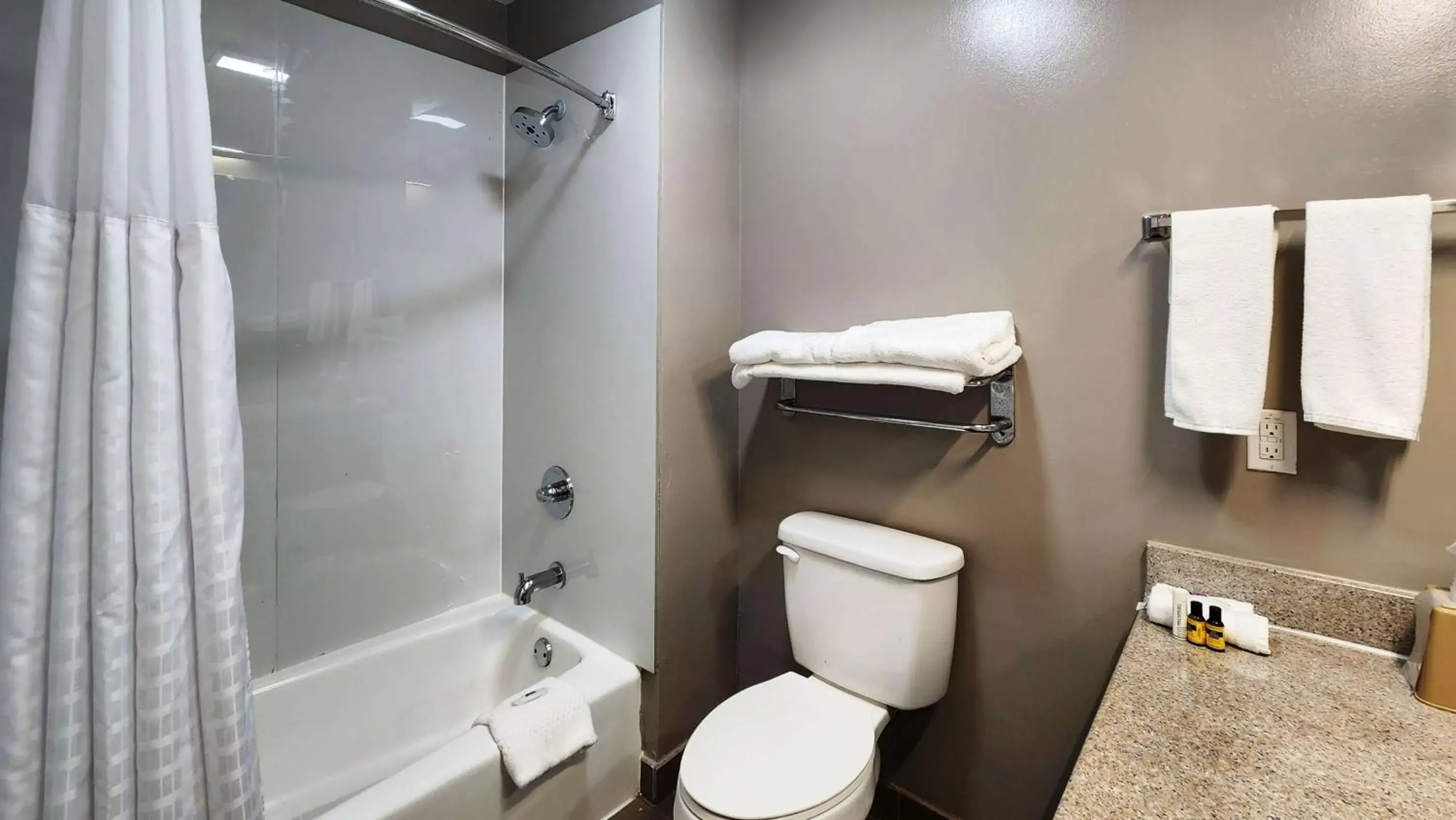 Bathroom in Motel 6-Ennis, TX