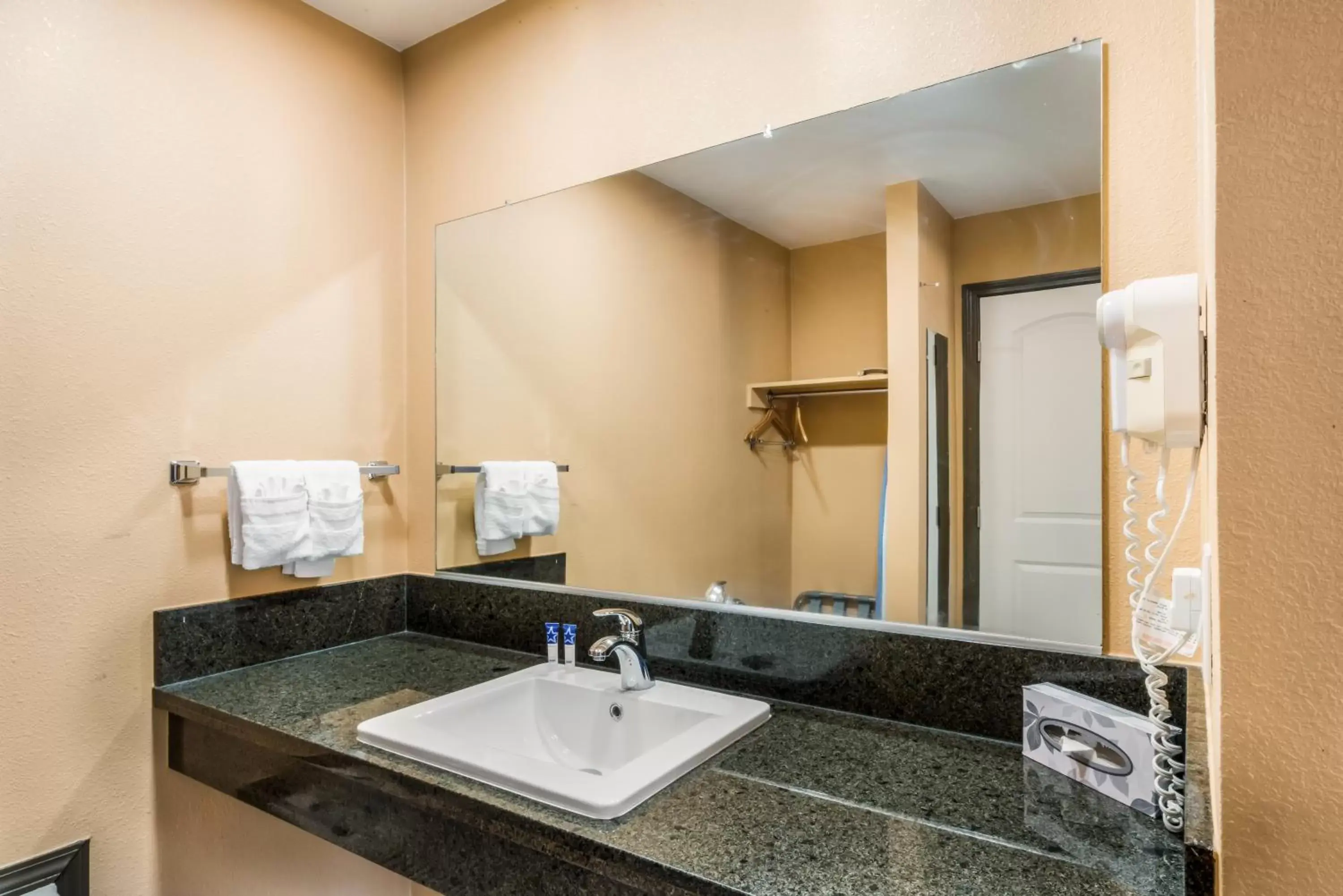 Americas Best Value Inn - Ukiah Americas Best Value Inn - Ukiah