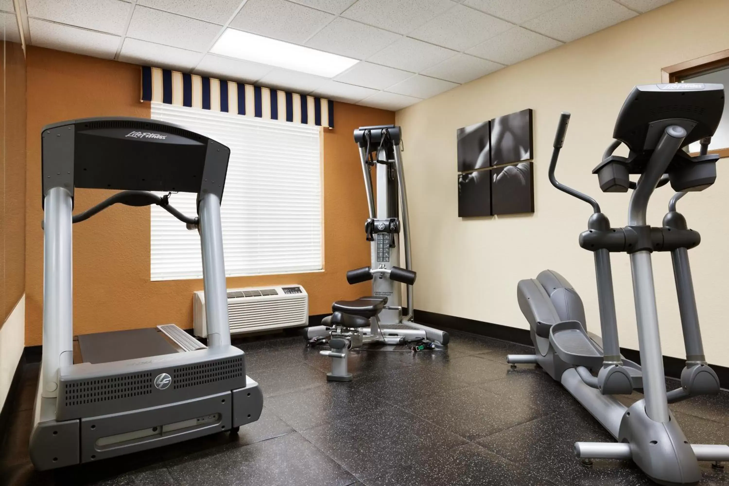 Fitness centre/facilities, Fitness Center/Facilities in Country Inn & Suites by Radisson, Lexington, VA