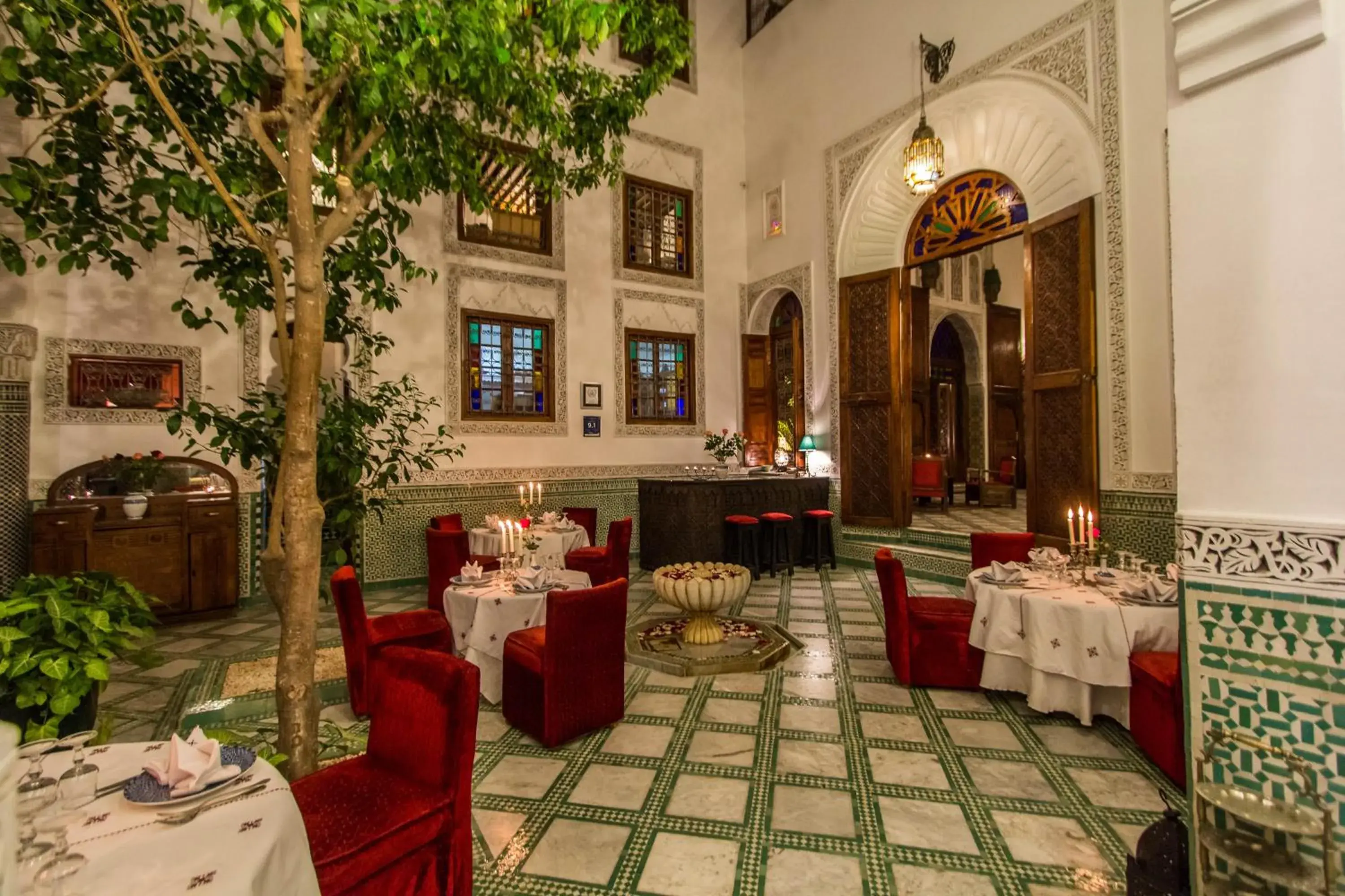 Restaurant/Places to Eat in Dar Al Andalous