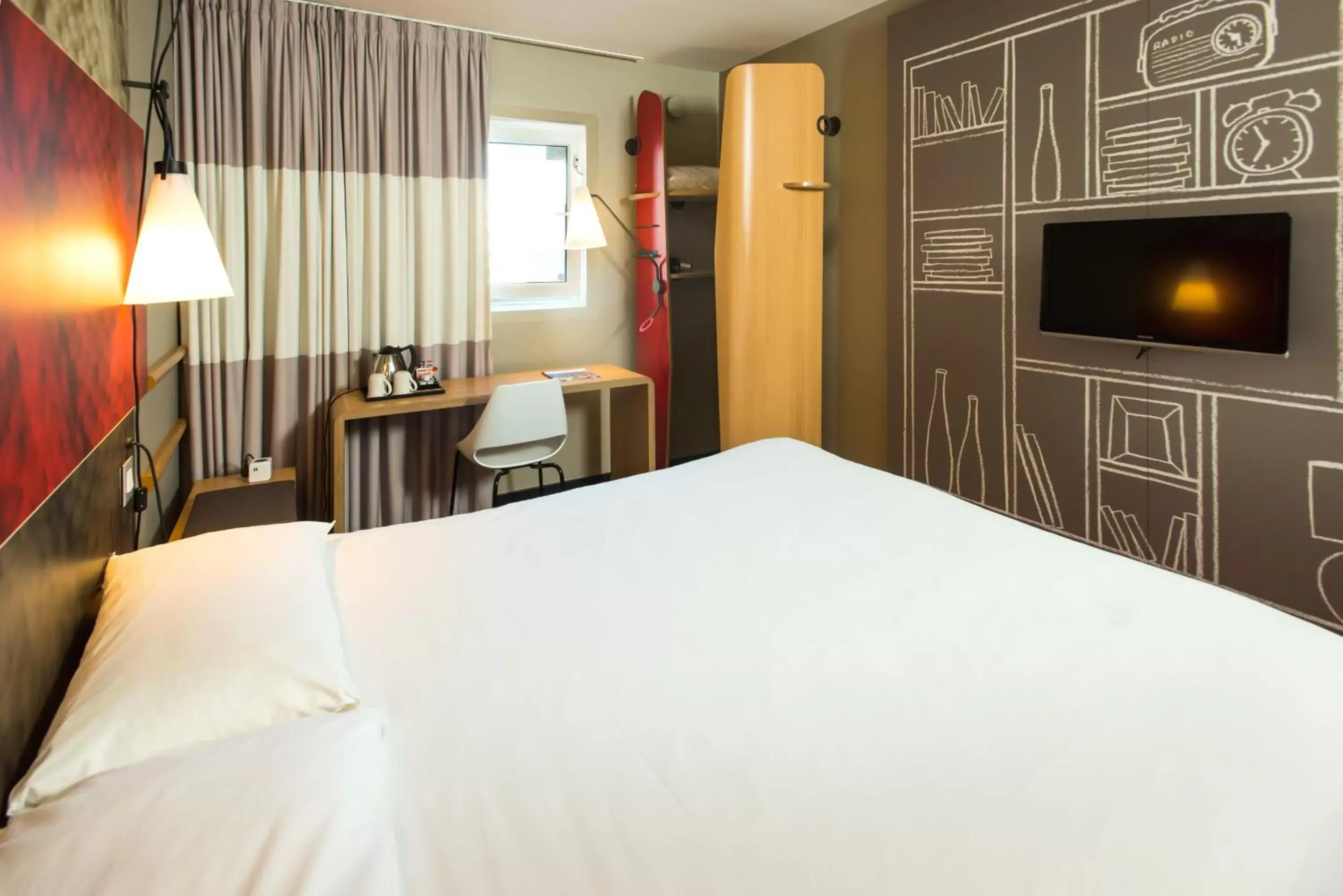 TV and multimedia, Bed in Ibis Sheffield City