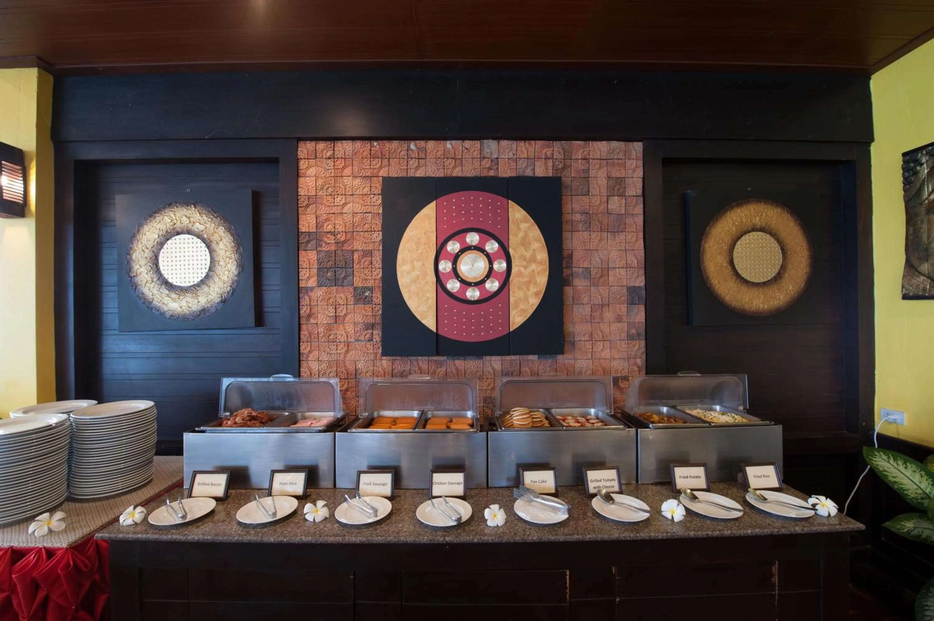 Food in Pinnacle Samui Resort