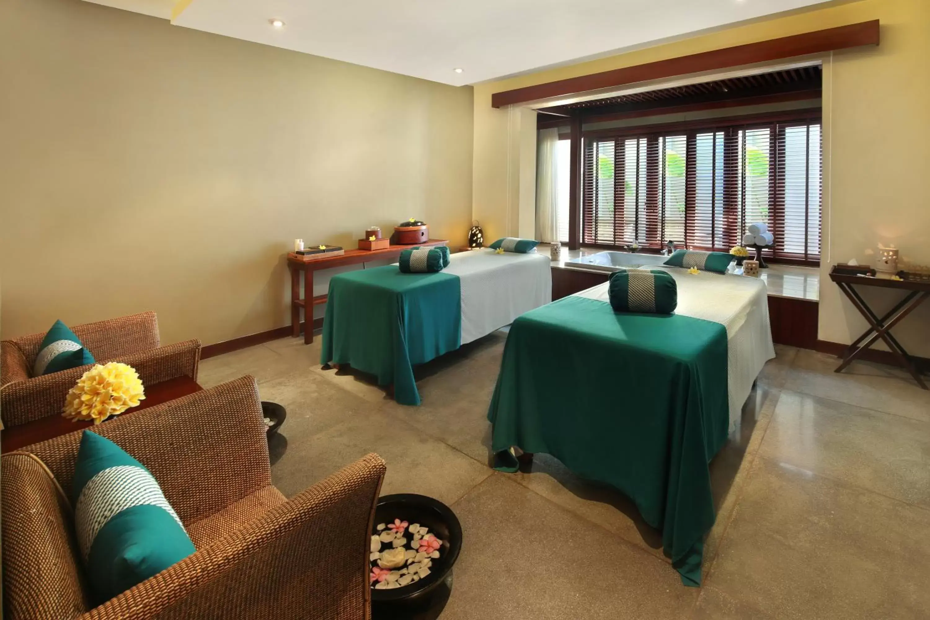Massage, Business Area/Conference Room in Bali Niksoma Boutique Beach Resort