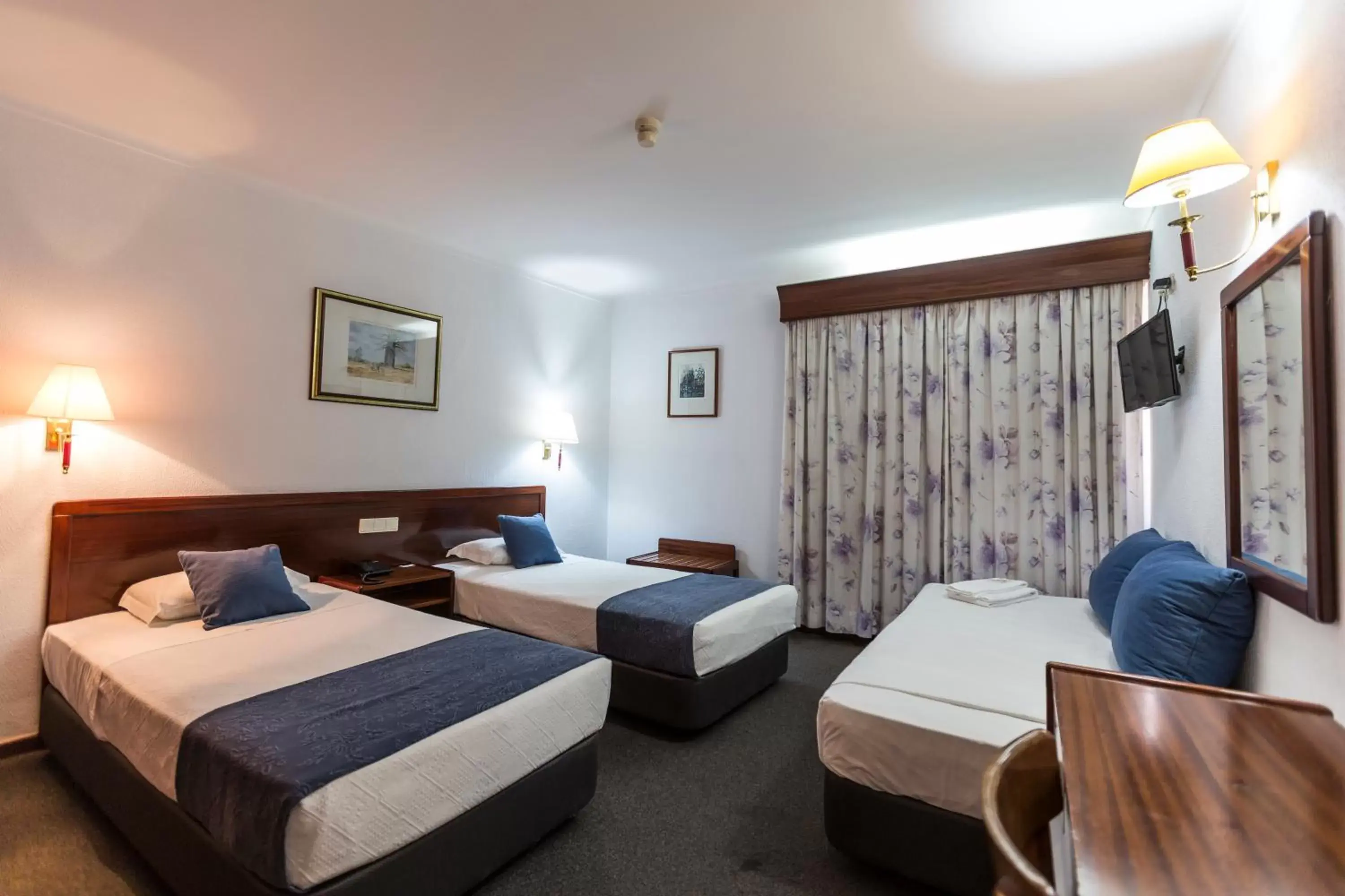 Bedroom, Bed in Hotel Arangues
