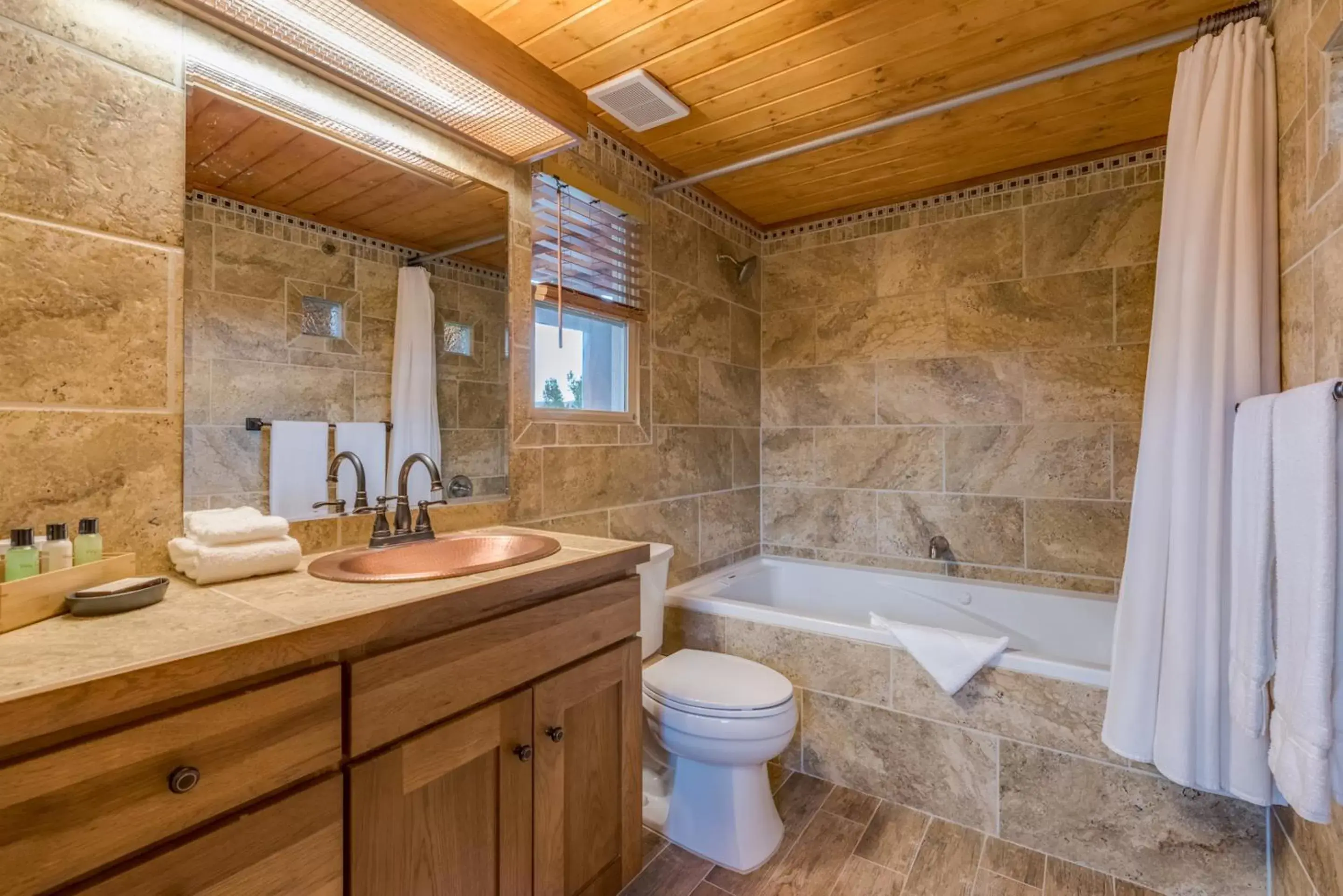 Bathroom in Chipeta Lodge