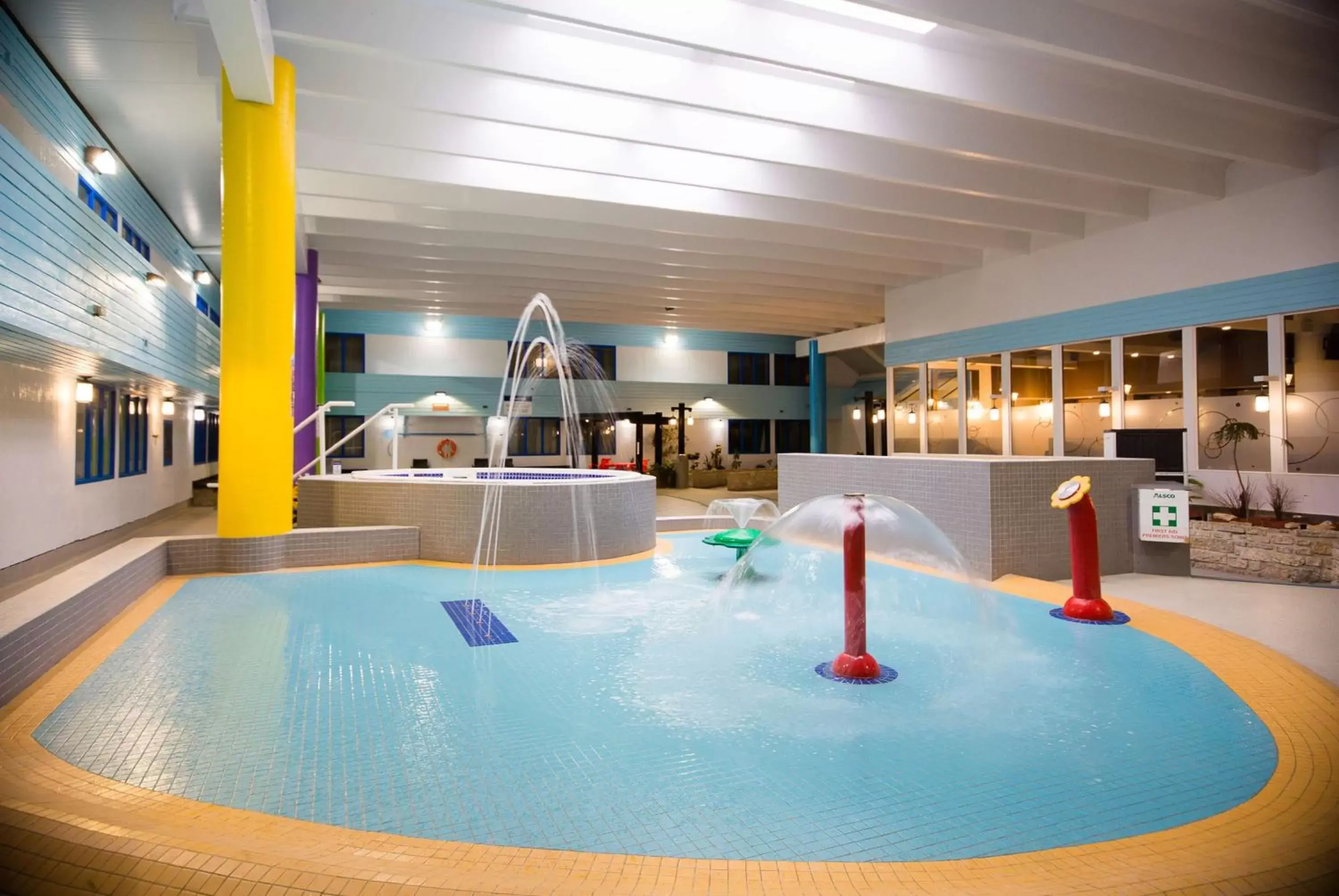 Aqua park, Swimming Pool in Travelodge Hotel by Wyndham Saskatoon