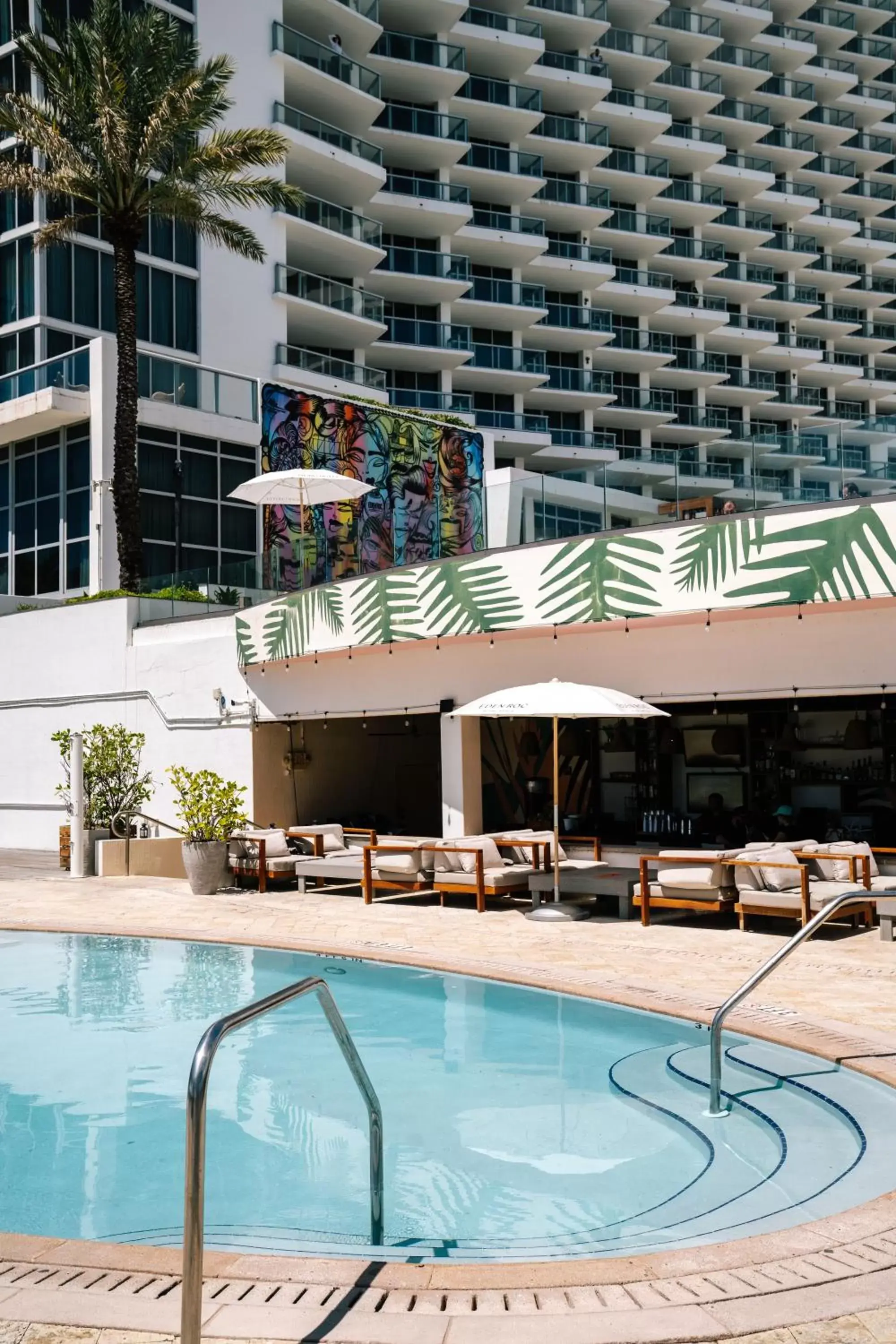 Lounge or bar, Swimming Pool in Nobu Hotel Miami Beach