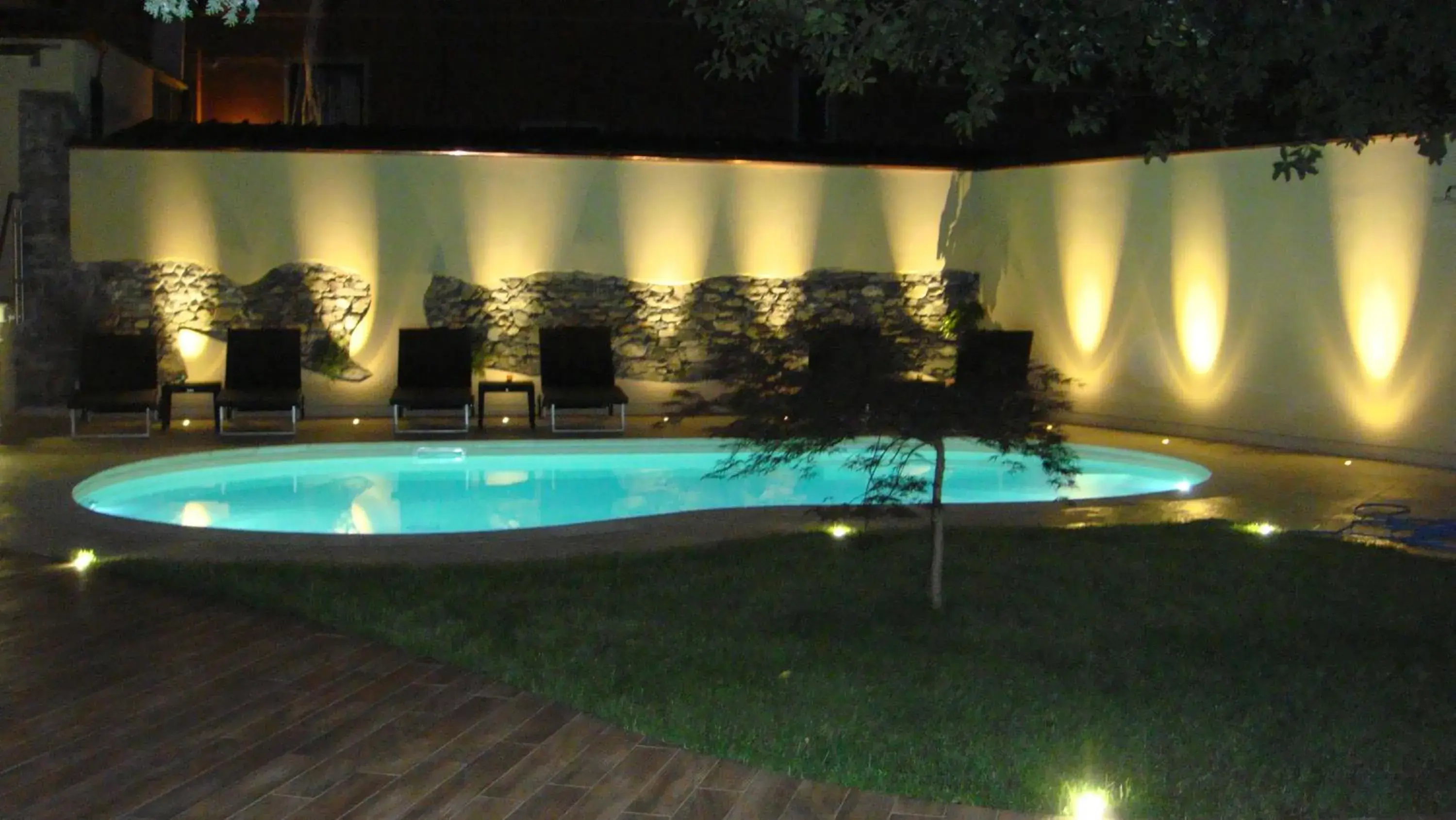 Night, Swimming Pool in Albergo Corona