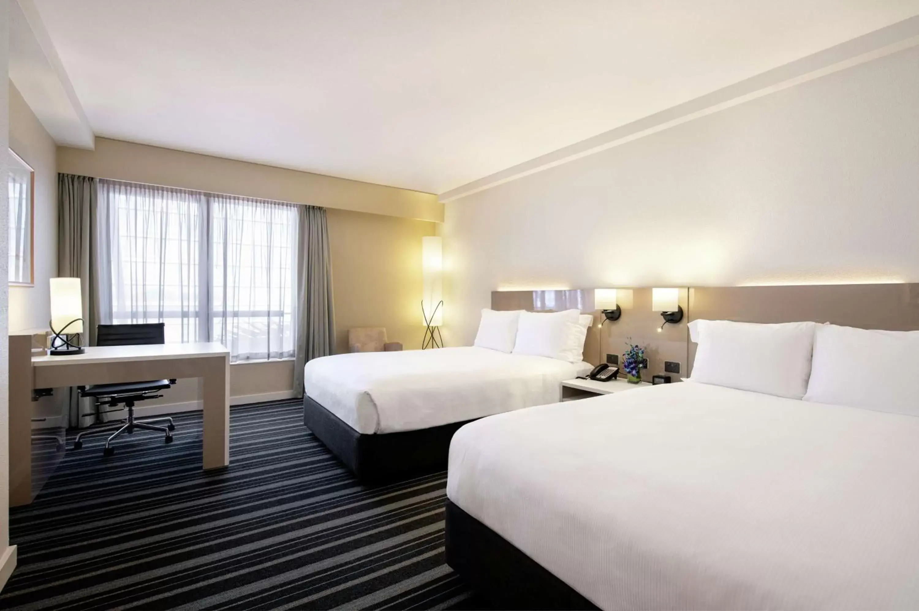 Bedroom, Bed in DoubleTree by Hilton Esplanade Darwin