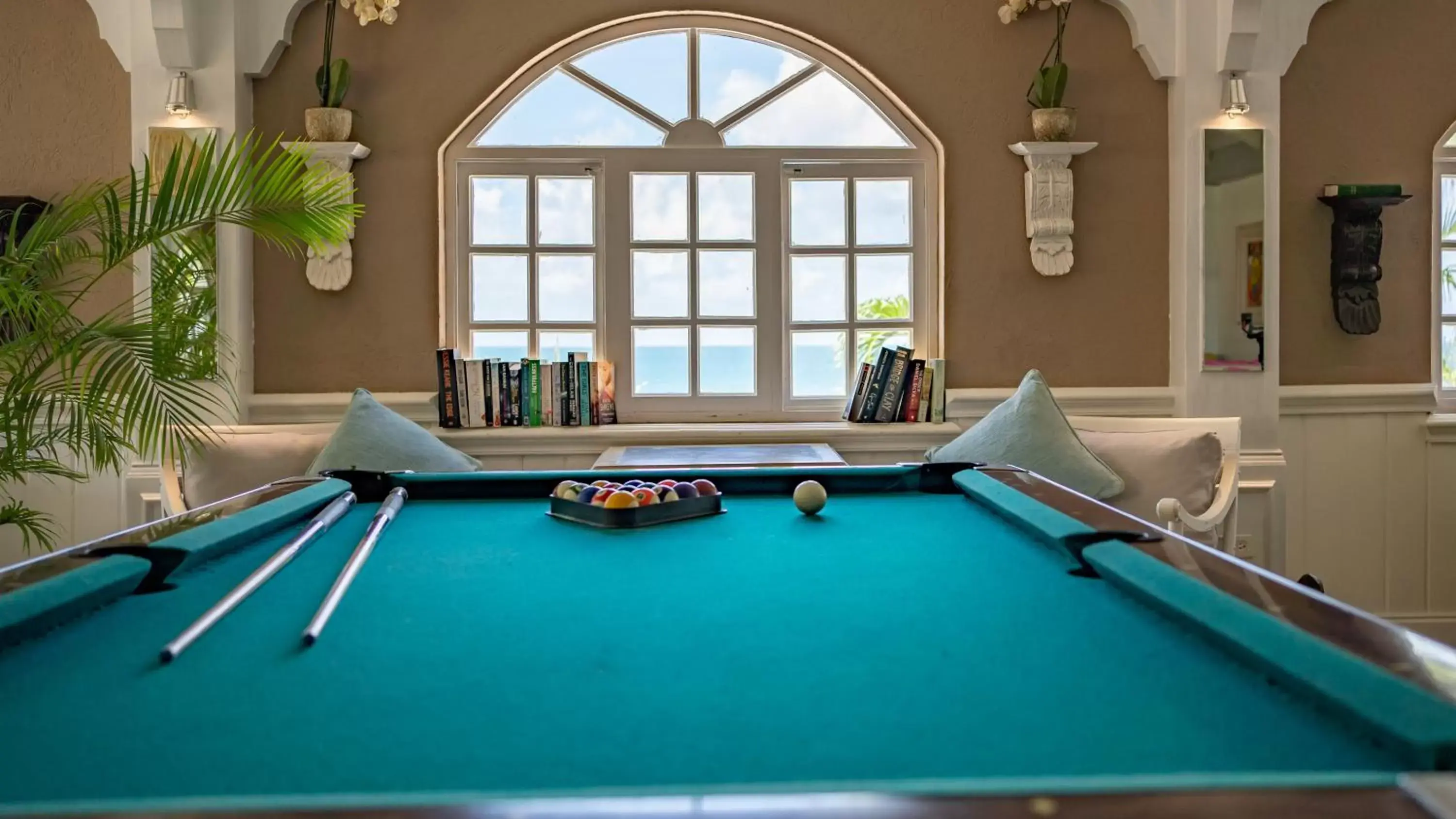 Game Room, Billiards in Blue Waters Resort and Spa